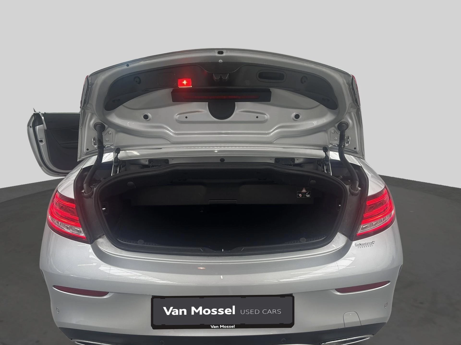 Mercedes-Benz C-Klasse 220d Cabriolet + AMG LINE + LEDER + CAMERA +