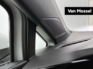 Volkswagen Golf 1.5 eTSI R-Line