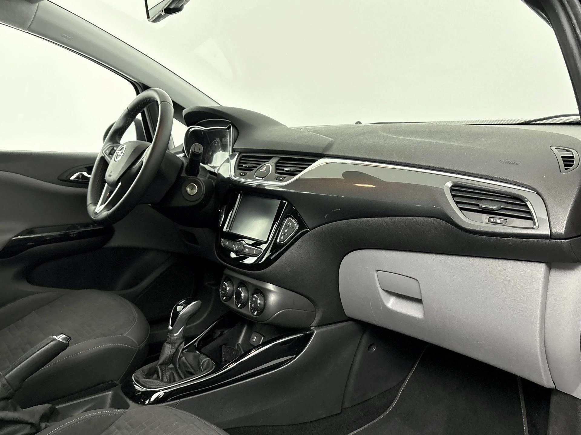 Opel-Corsa-image-6