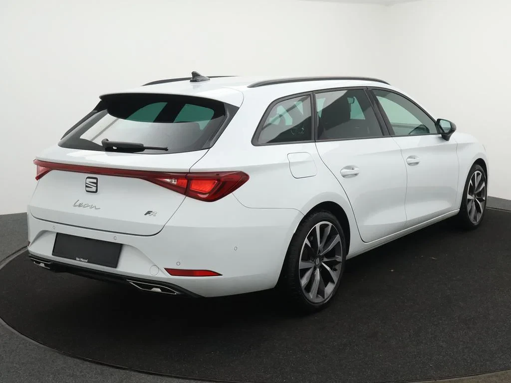 SEAT-Leon-image-1