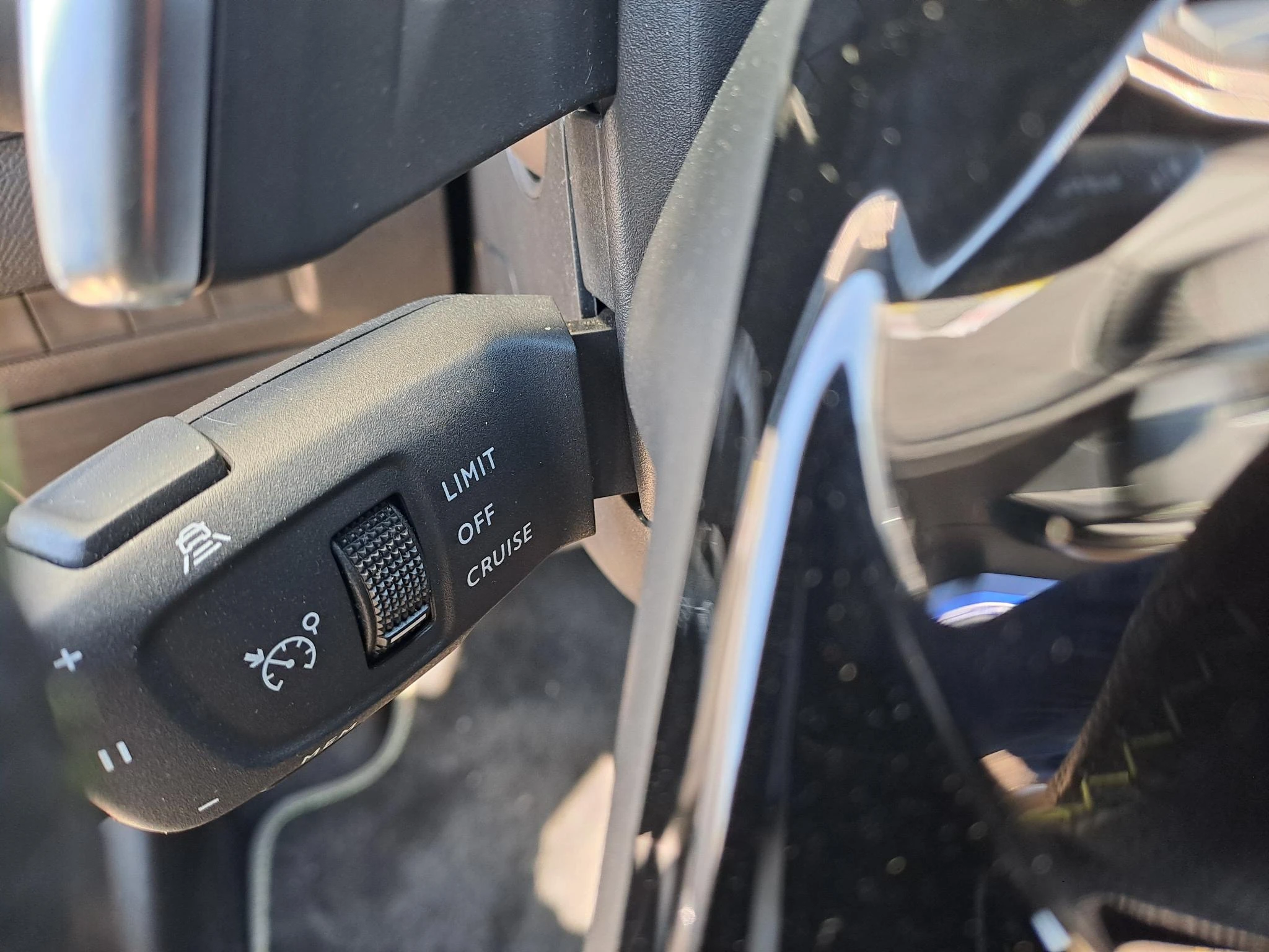 Peugeot-208-image-14