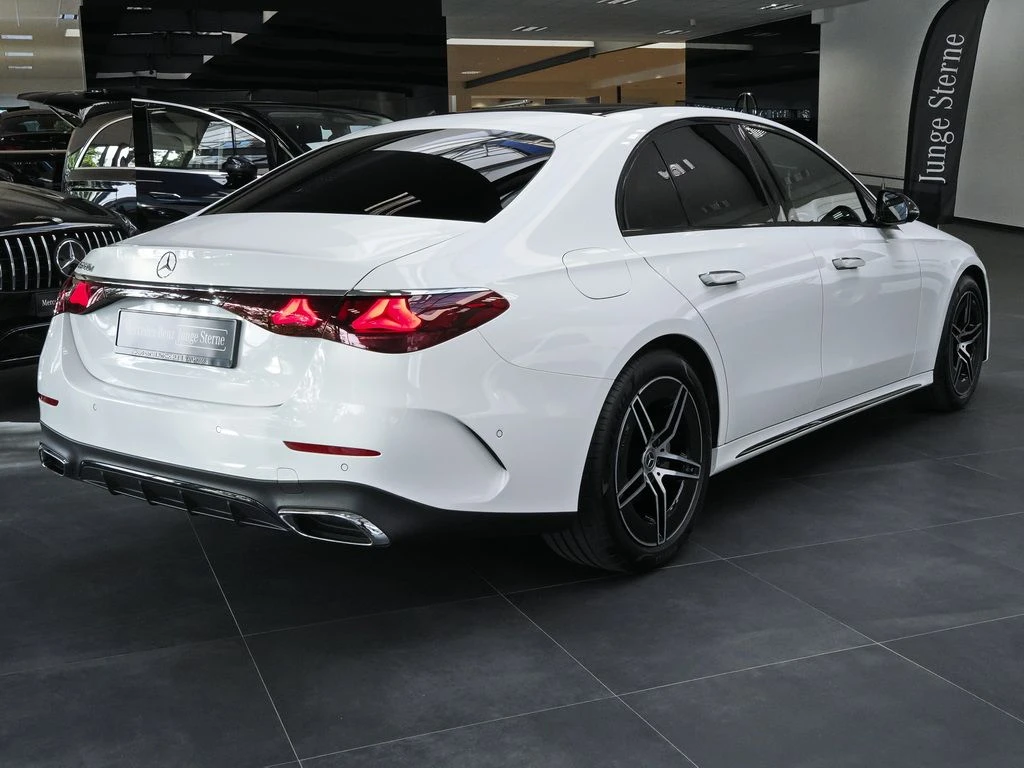 Mercedes-Benz-E-Klasse 220 d-image-5