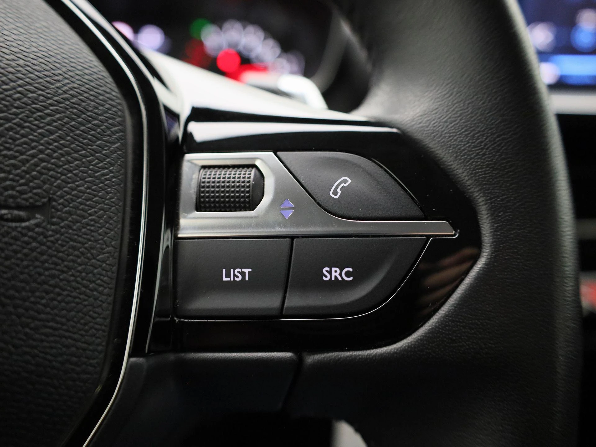 Peugeot-208-image-14