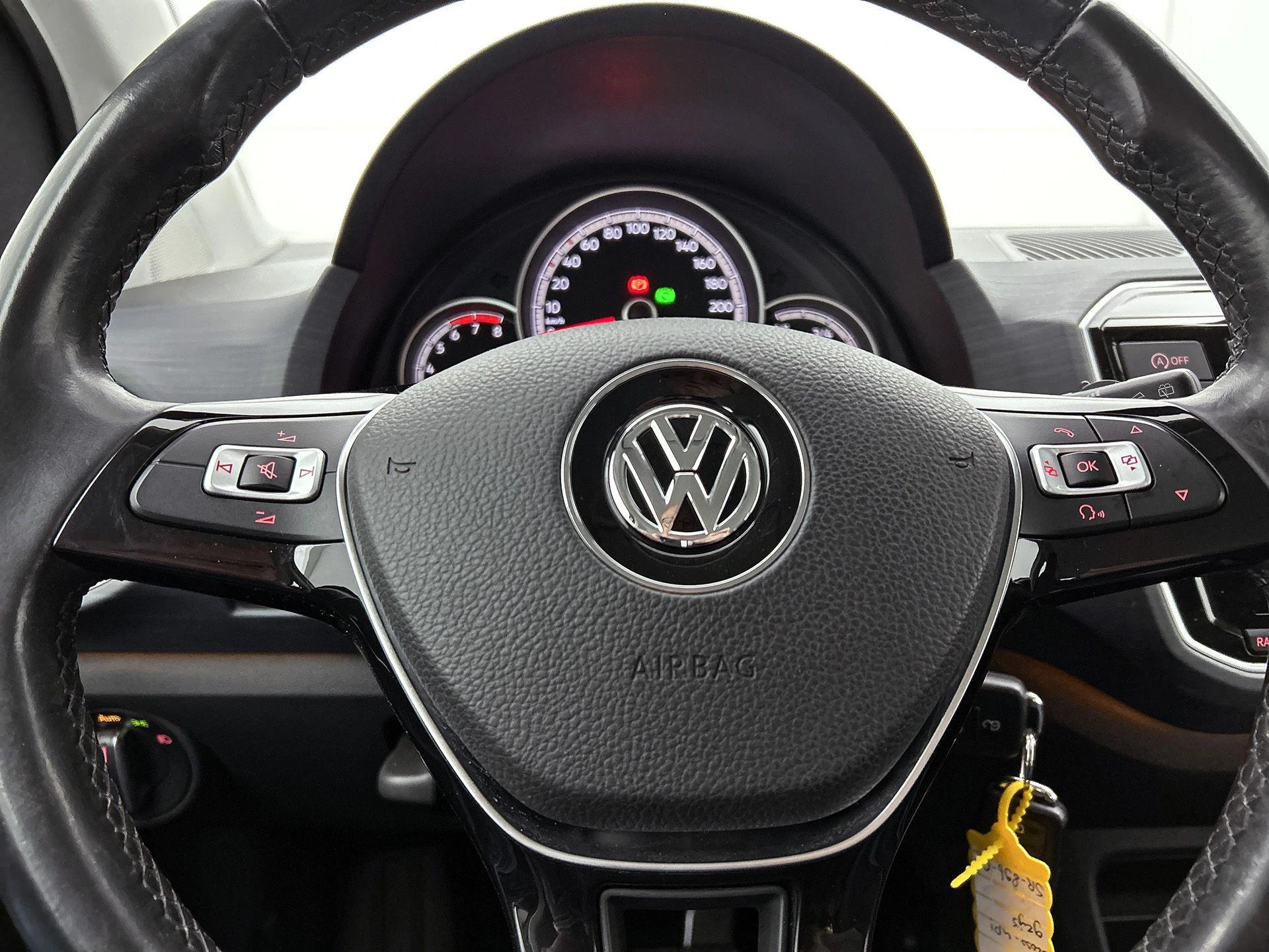 Volkswagen up! 1.0 CROSS UP! 75 PK