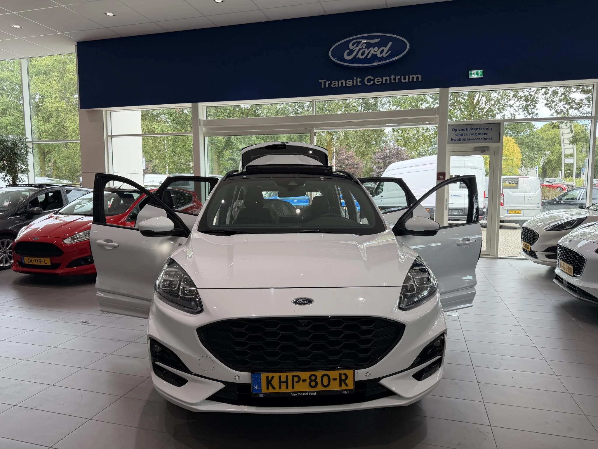 Ford-Kuga-image-11