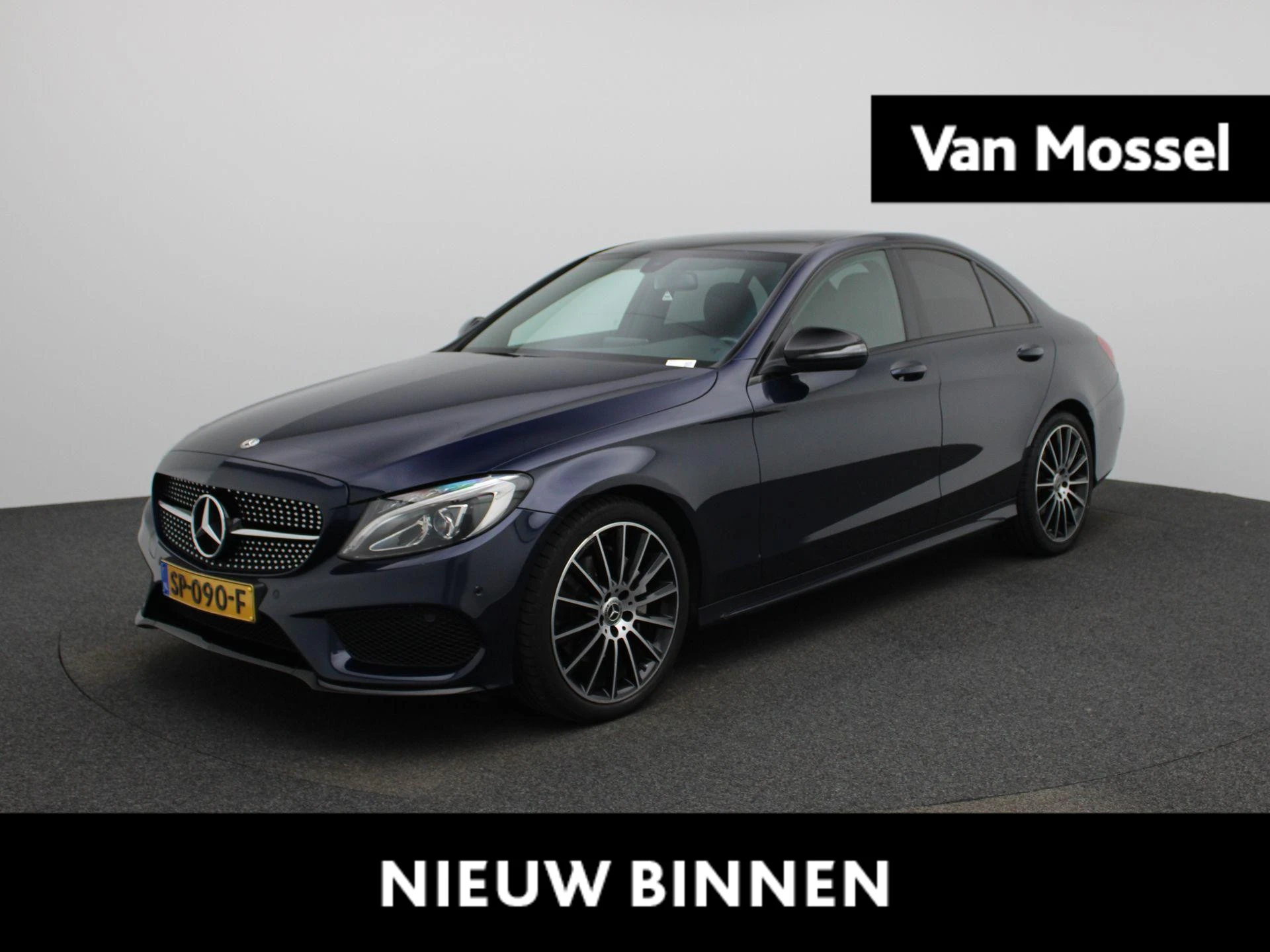 Mercedes-Benz-C-Klasse-image-0