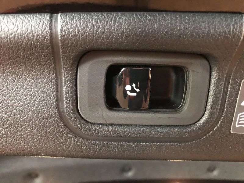 Mercedes-Benz C-Klasse 200 d AVANTGARDE DISTRONIC AHK 360° MEMORY AVANTGARDE