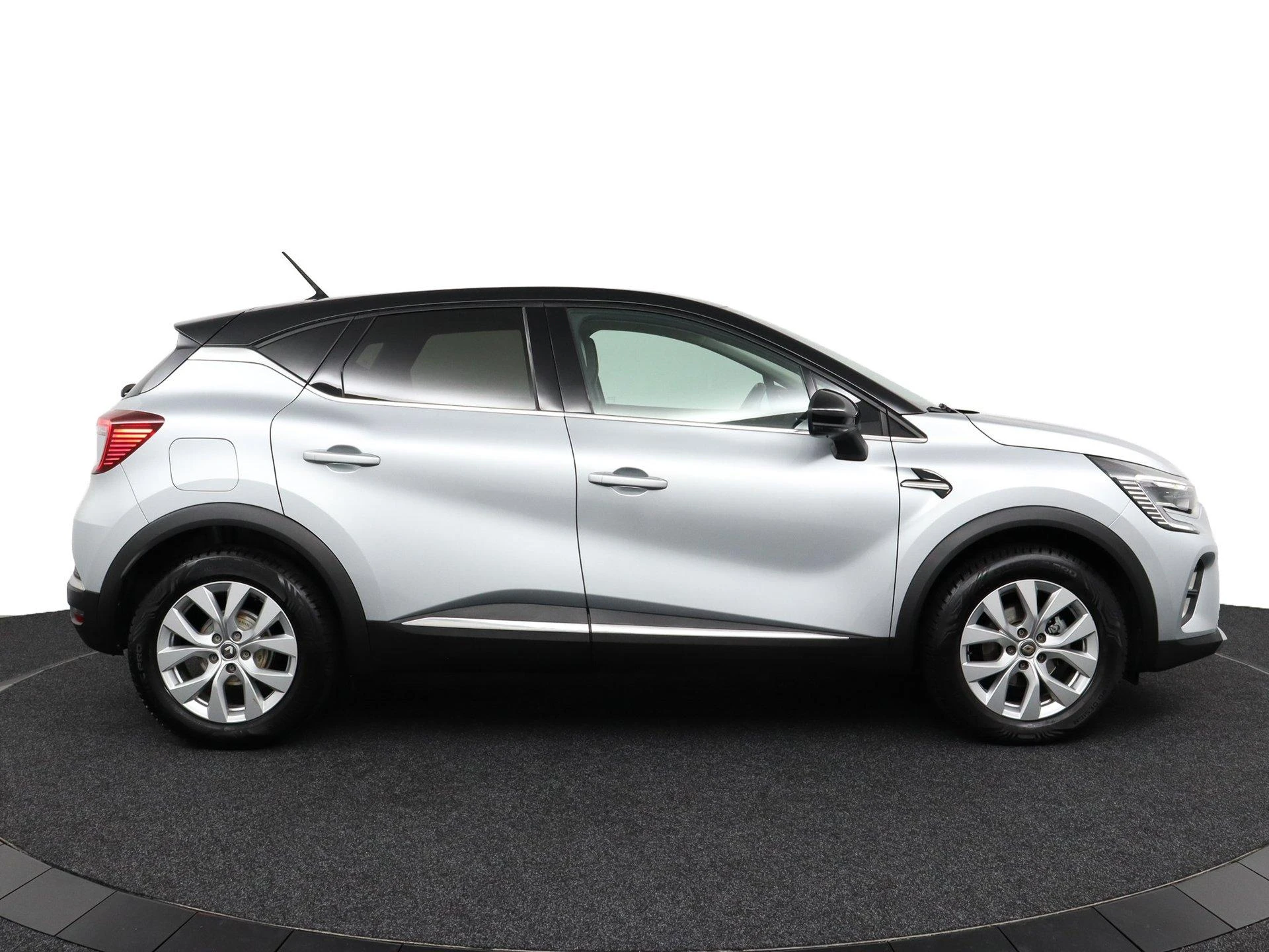 Renault-Captur-image-6