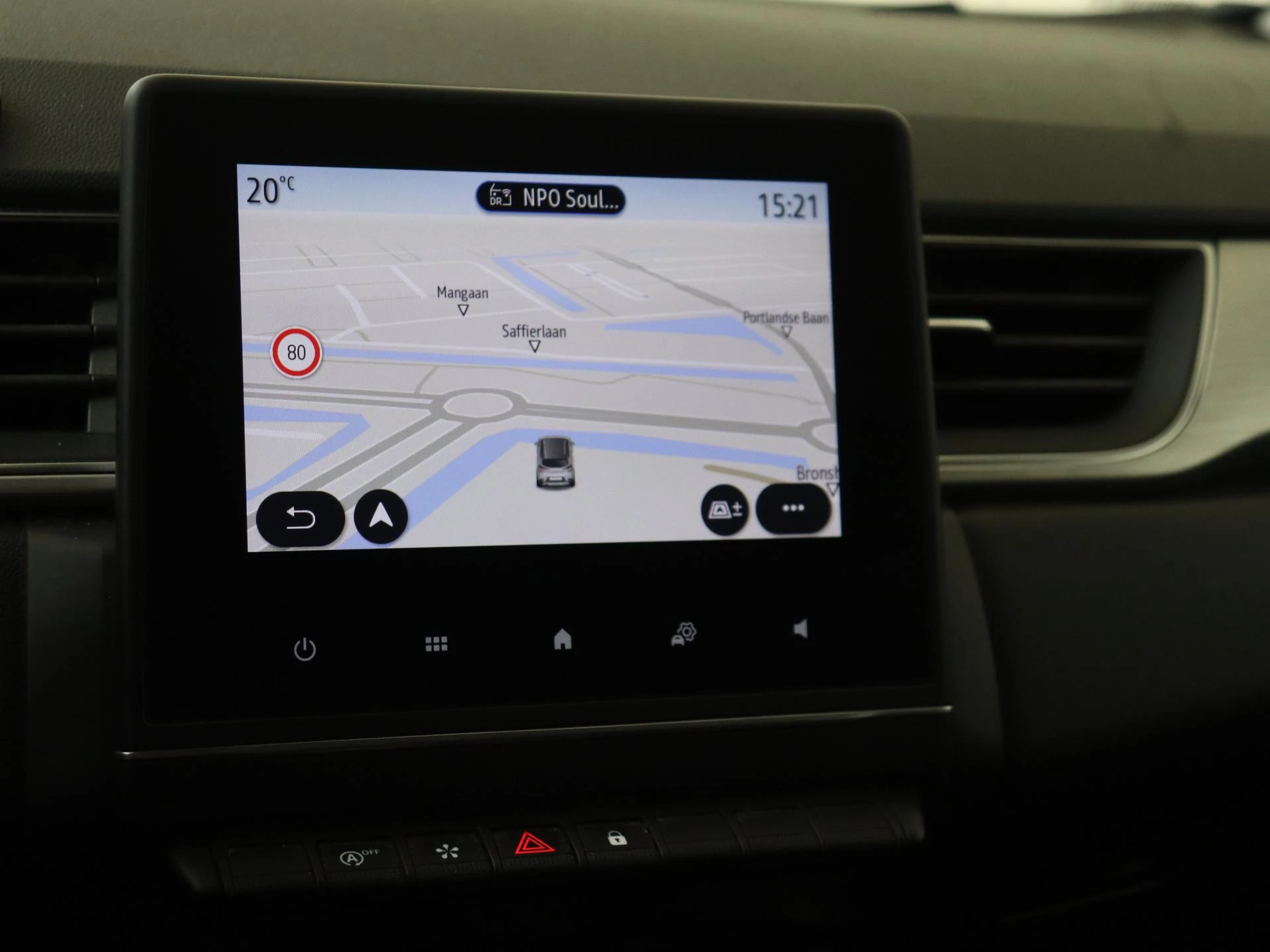 Renault-Captur-image-16