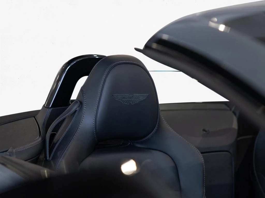 Aston Martin V8 Vantage Roadster Aston Martin Hamburg