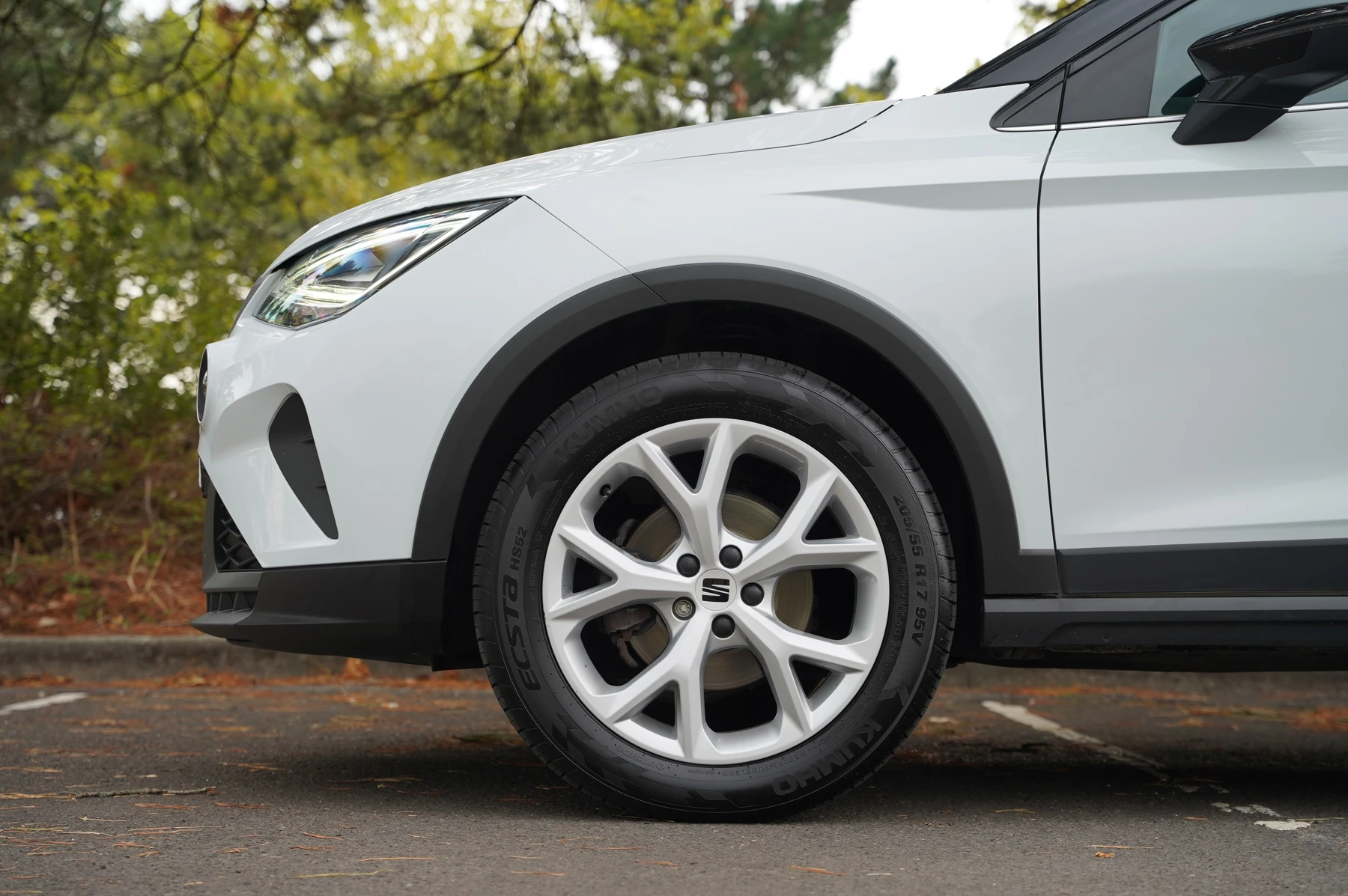 SEAT-Arona-image-4