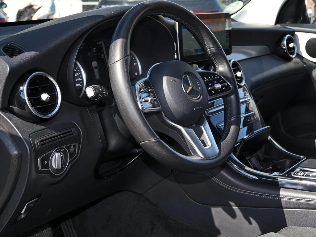 Mercedes-Benz-GLC 300 d-image-8