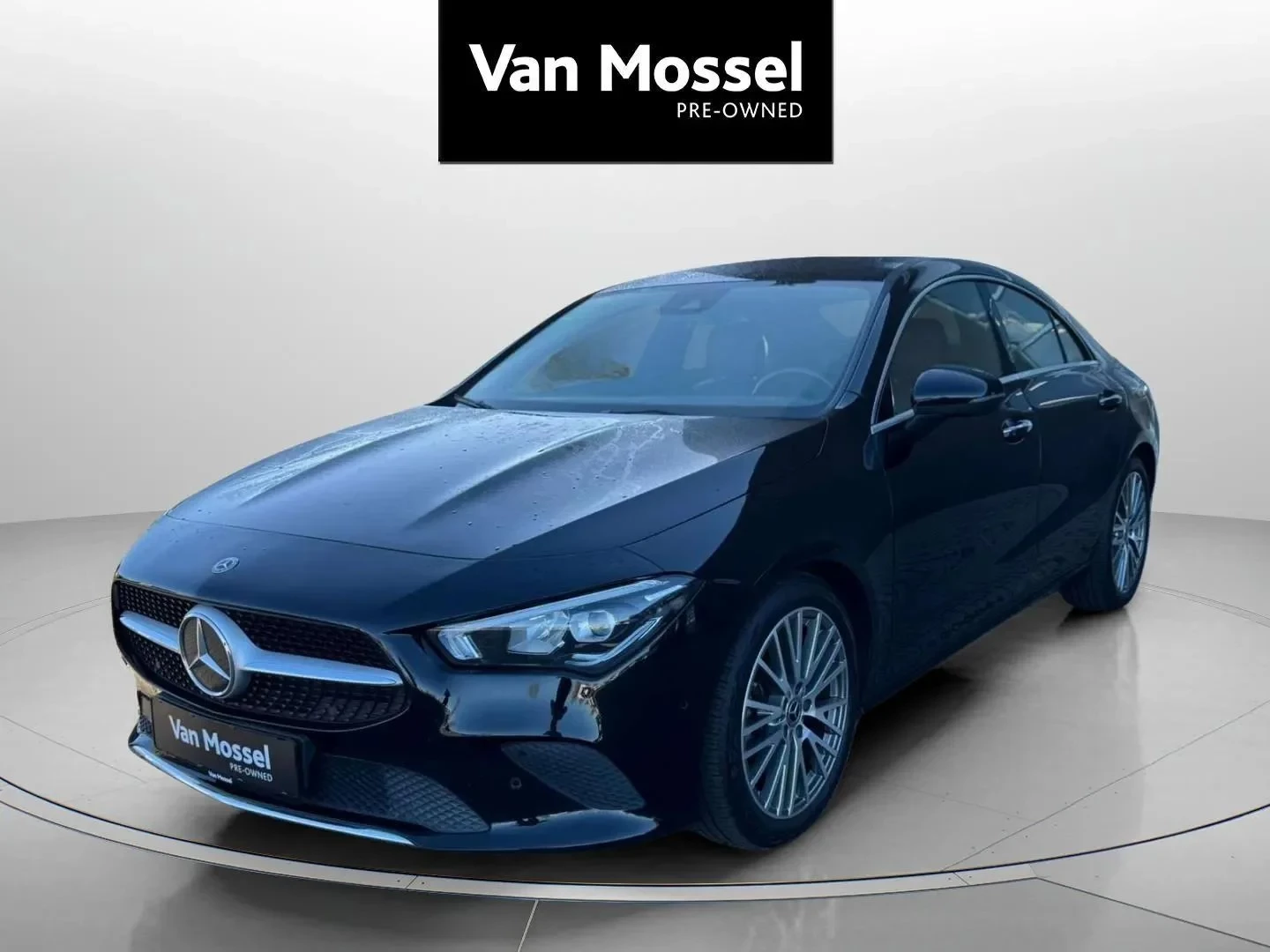 Mercedes-Benz-CLA-image-0