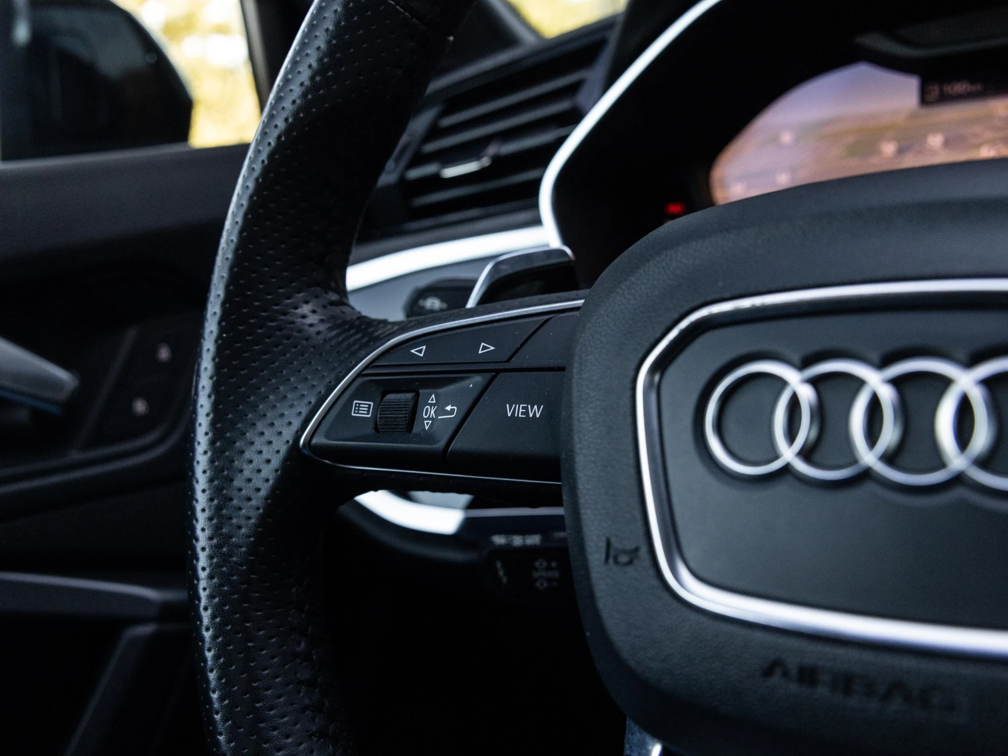 Audi-RSQ3-image-35