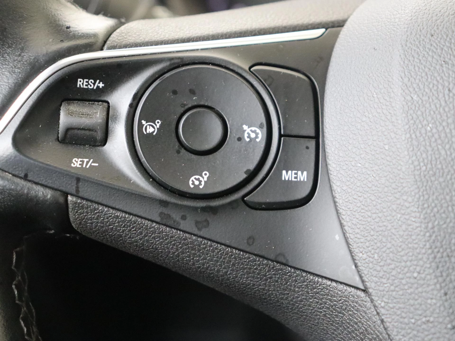 Opel Crossland X 1.2 Turbo 120 Jaar Edition