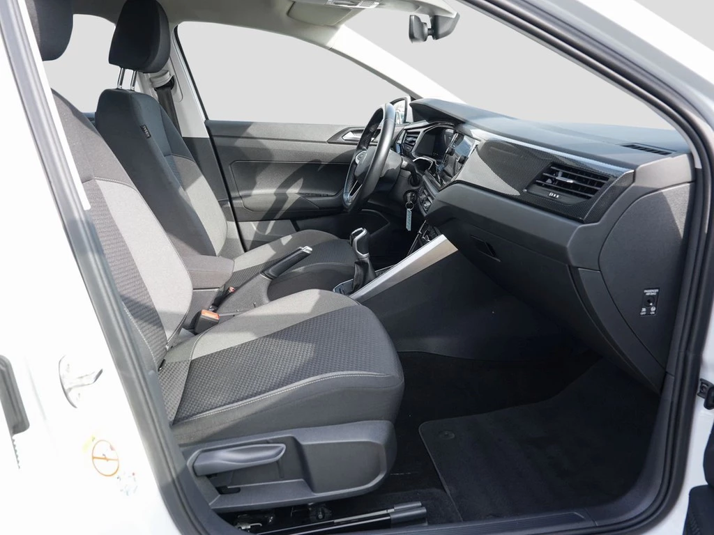 Volkswagen-Polo-image-6