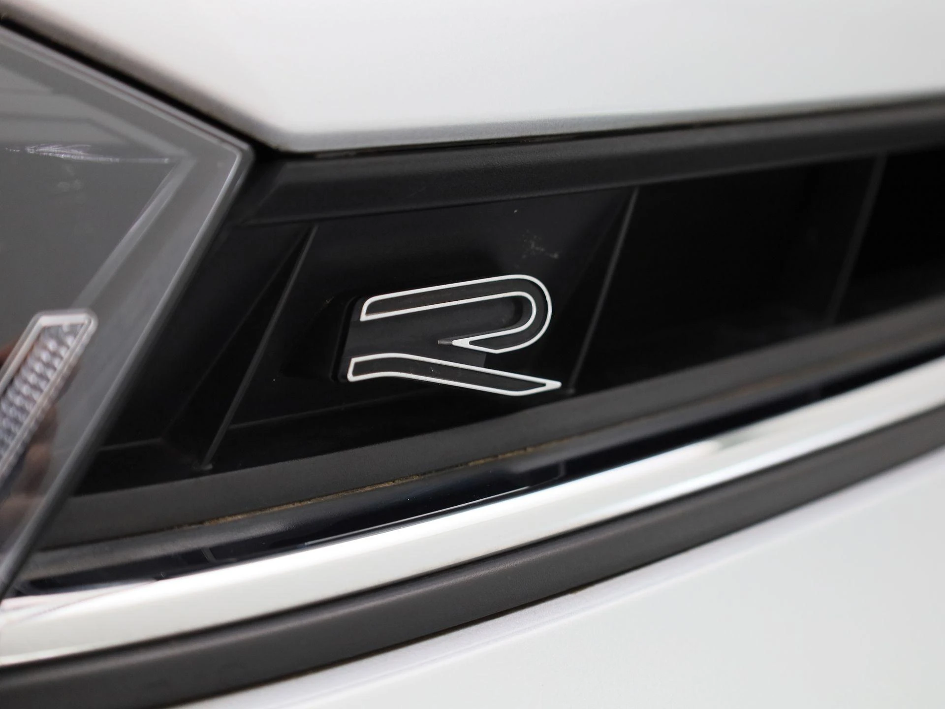 Volkswagen-Polo-image-35