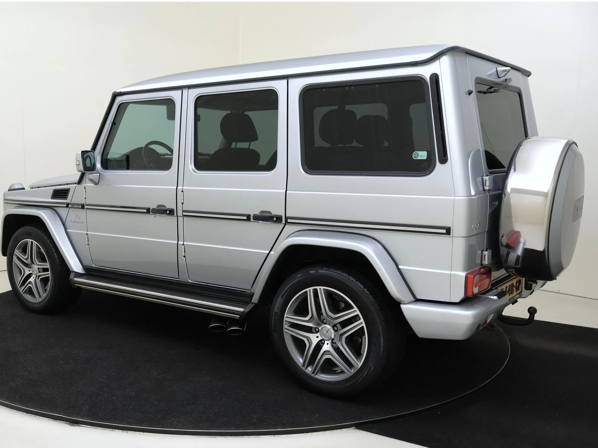 Mercedes-Benz-G-Klasse-image-3