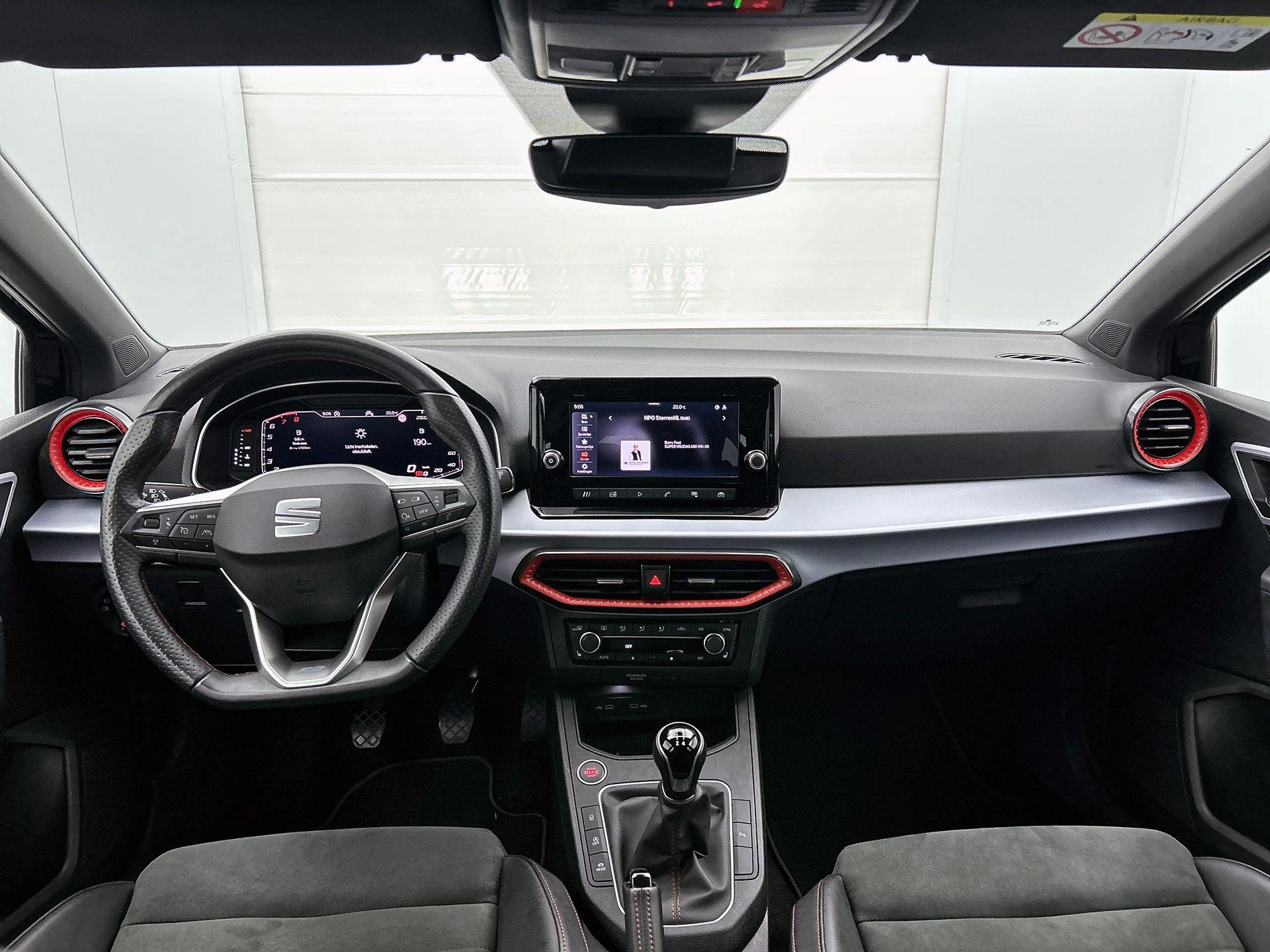 SEAT-Ibiza-image-18