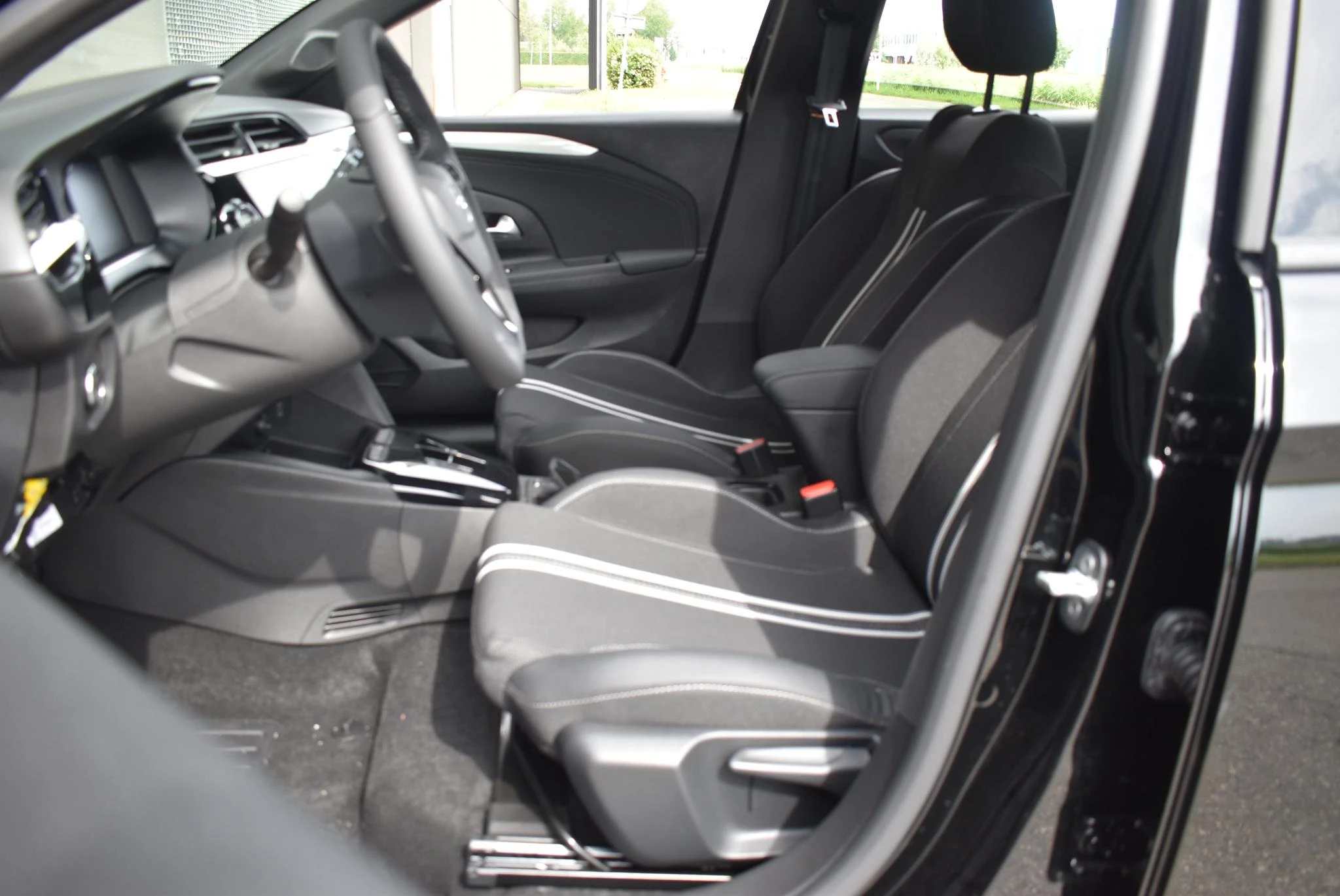 Opel-Corsa-image-12