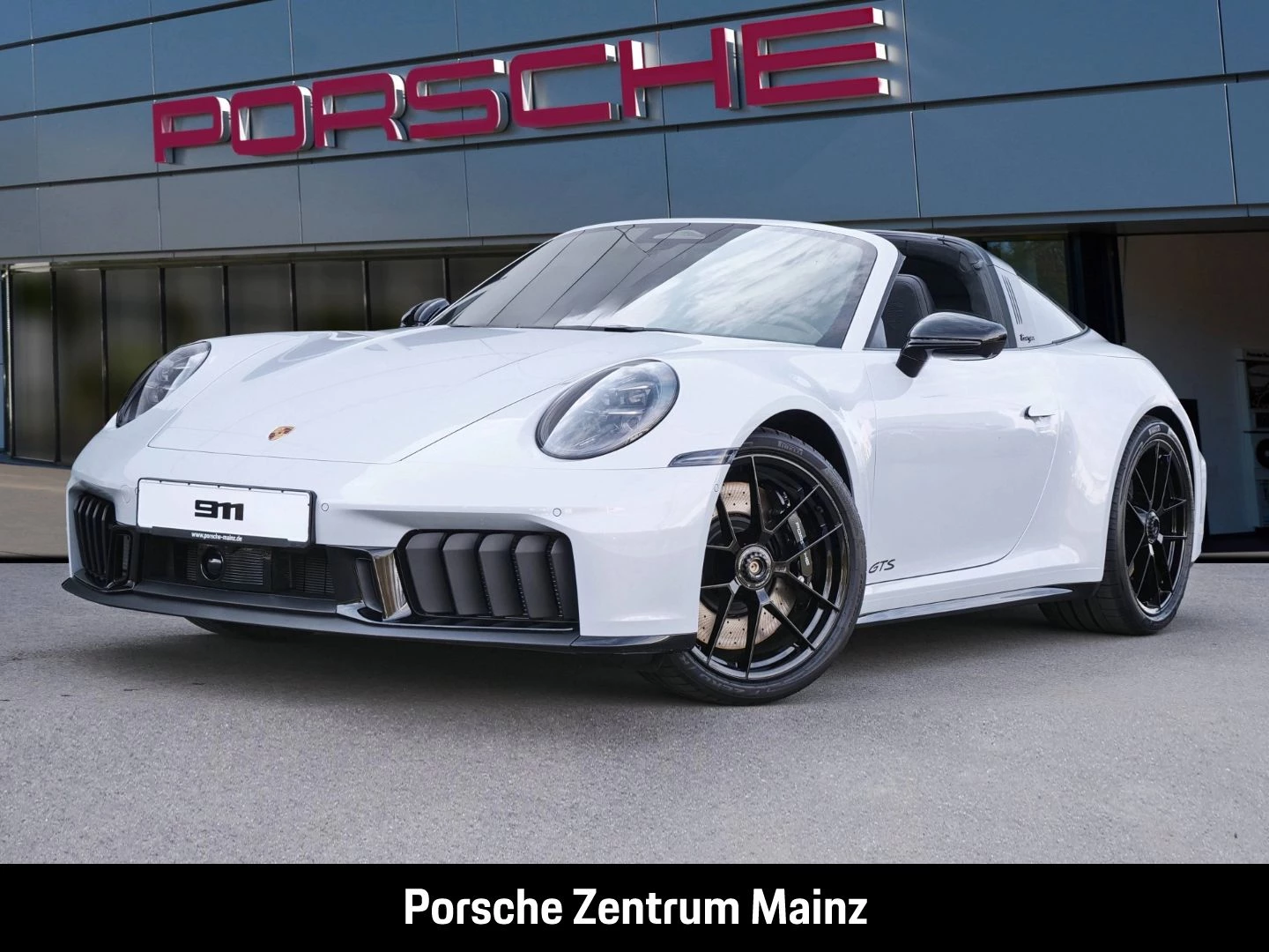 Porsche-911-image-0