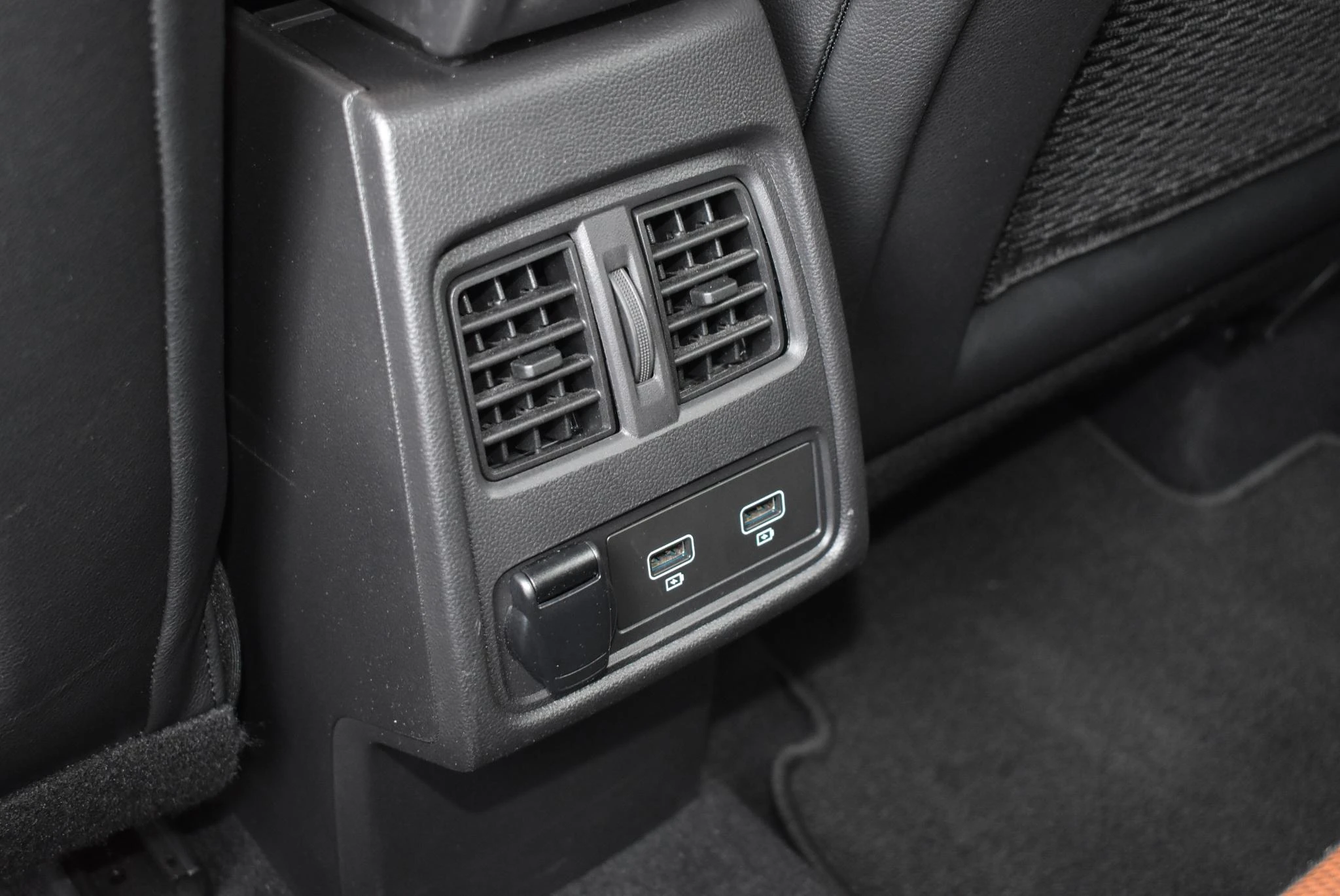 Renault-Captur-image-41