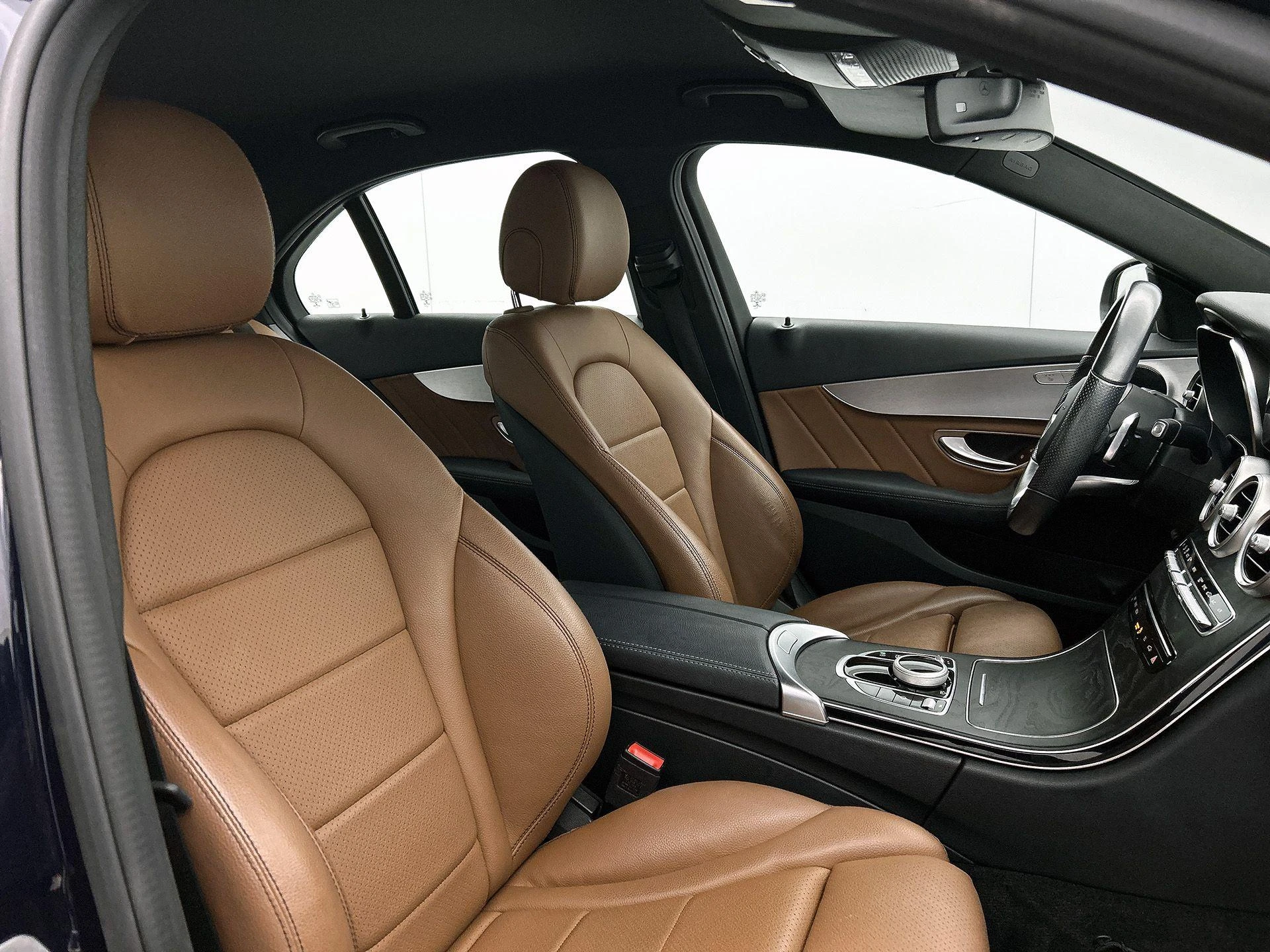 Mercedes-Benz-C-Klasse-image-34