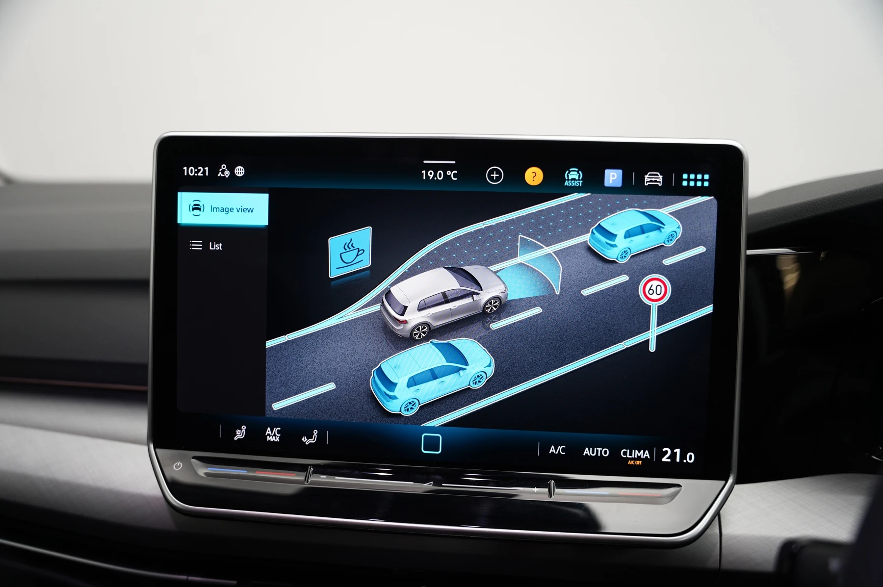 Volkswagen-Golf-image-18