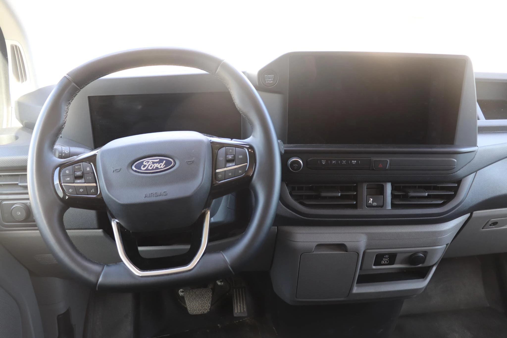 Ford-Transit Custom-image-7