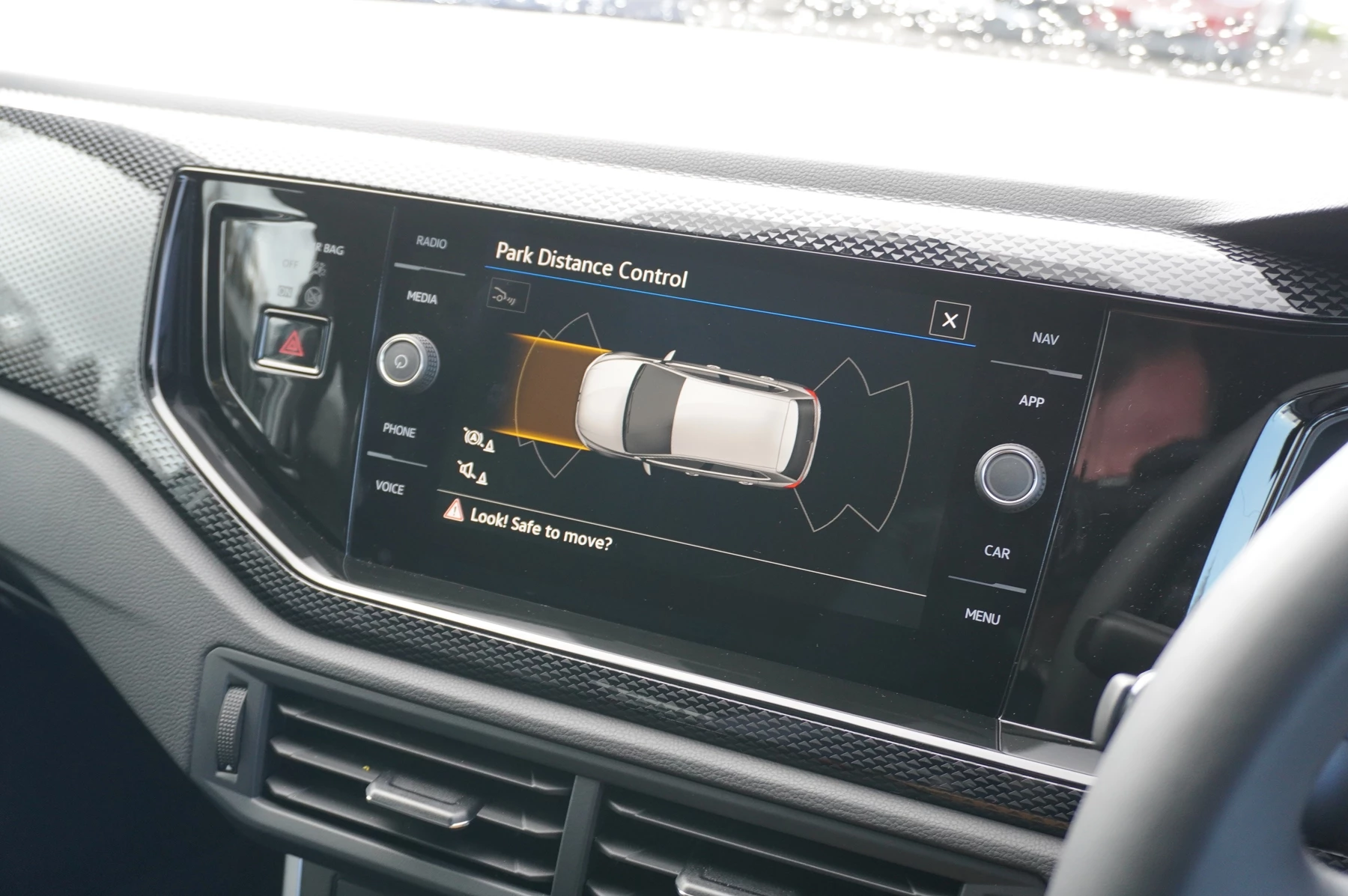 Volkswagen-Polo-image-8