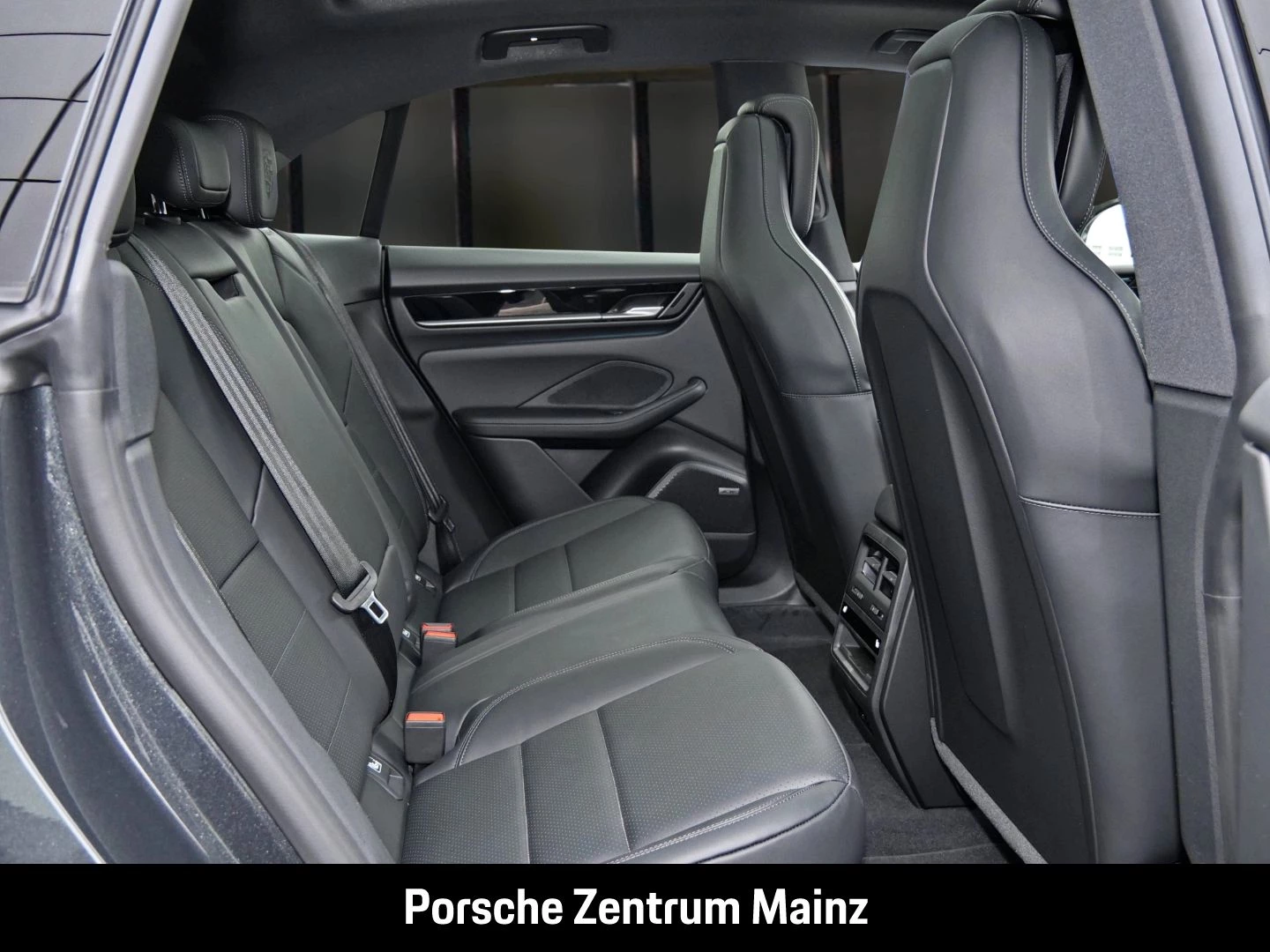 Porsche Macan 4S HA-Lenkung Surround-View BOSE 22-Zoll -