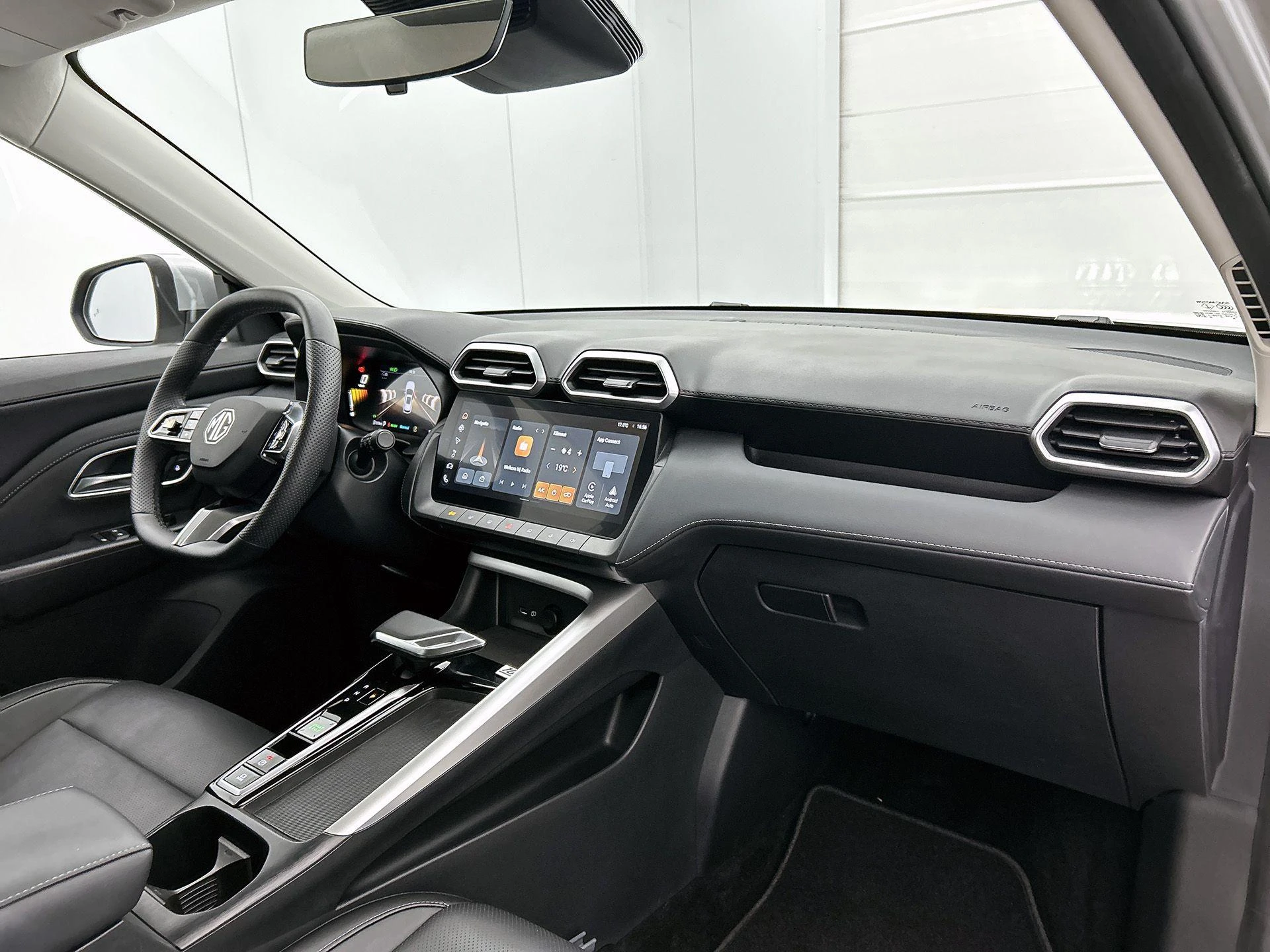 MG-ZS-image-17