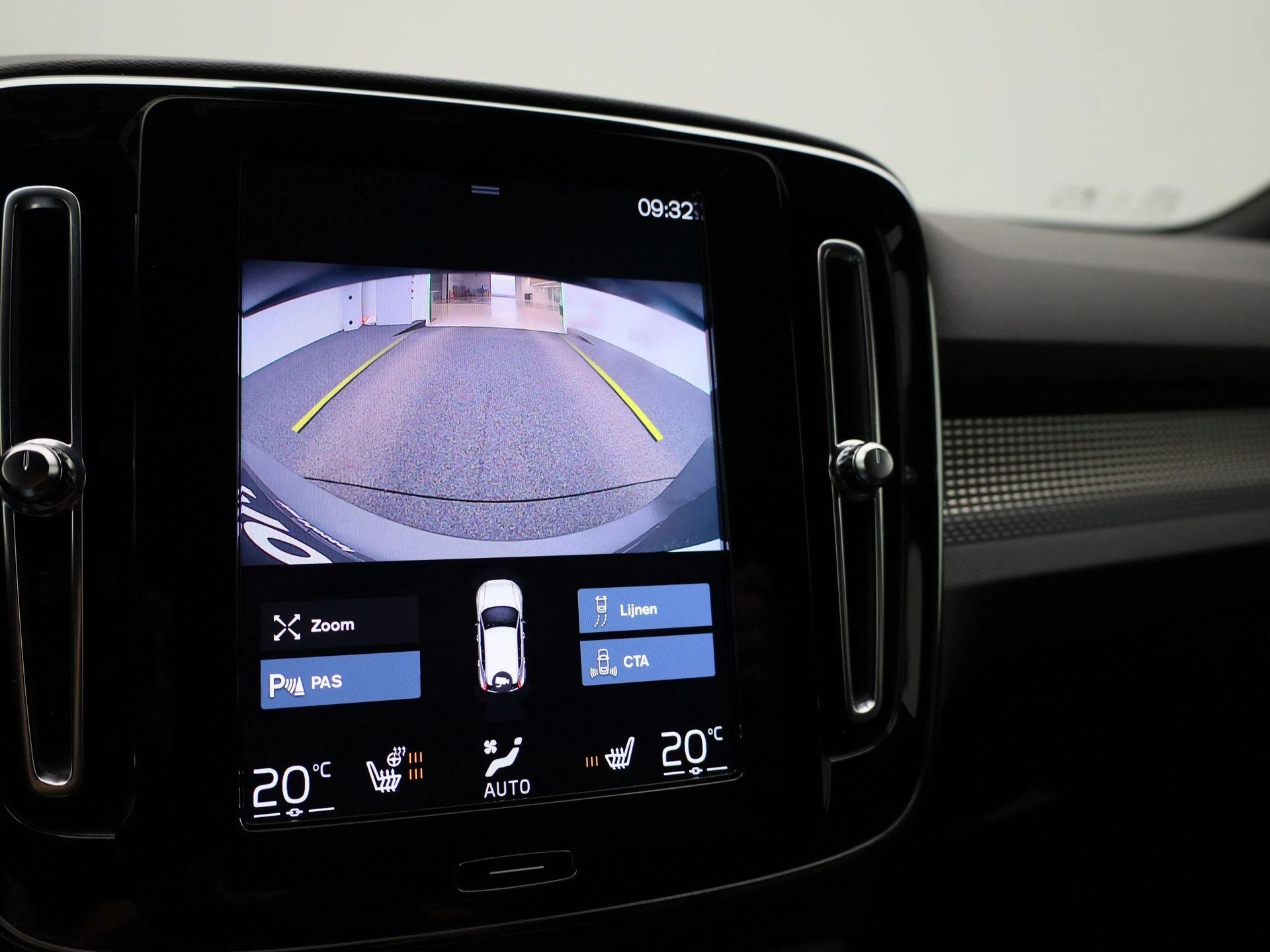 Volvo-XC40-image-29