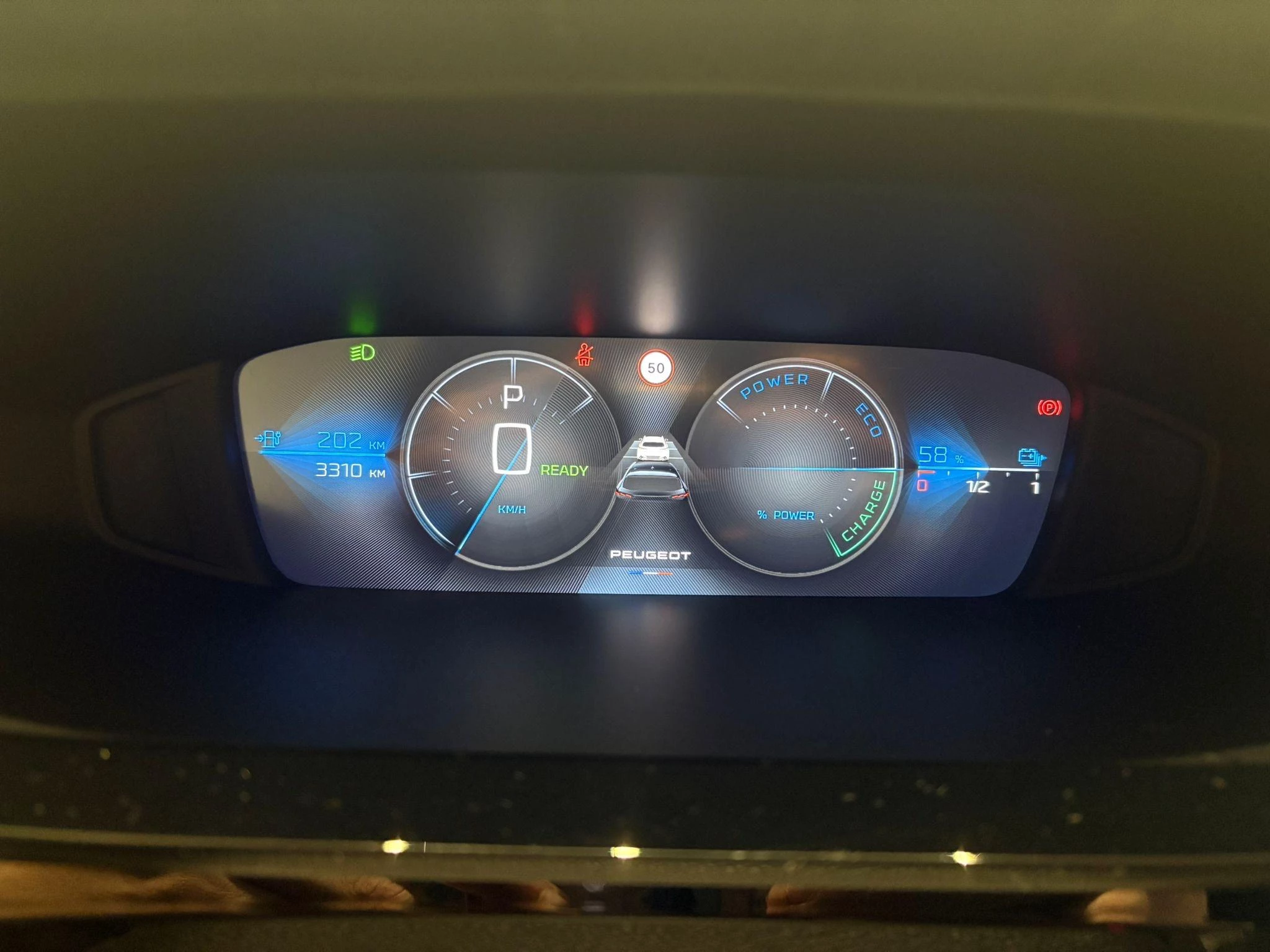 Peugeot-e-308-image-15