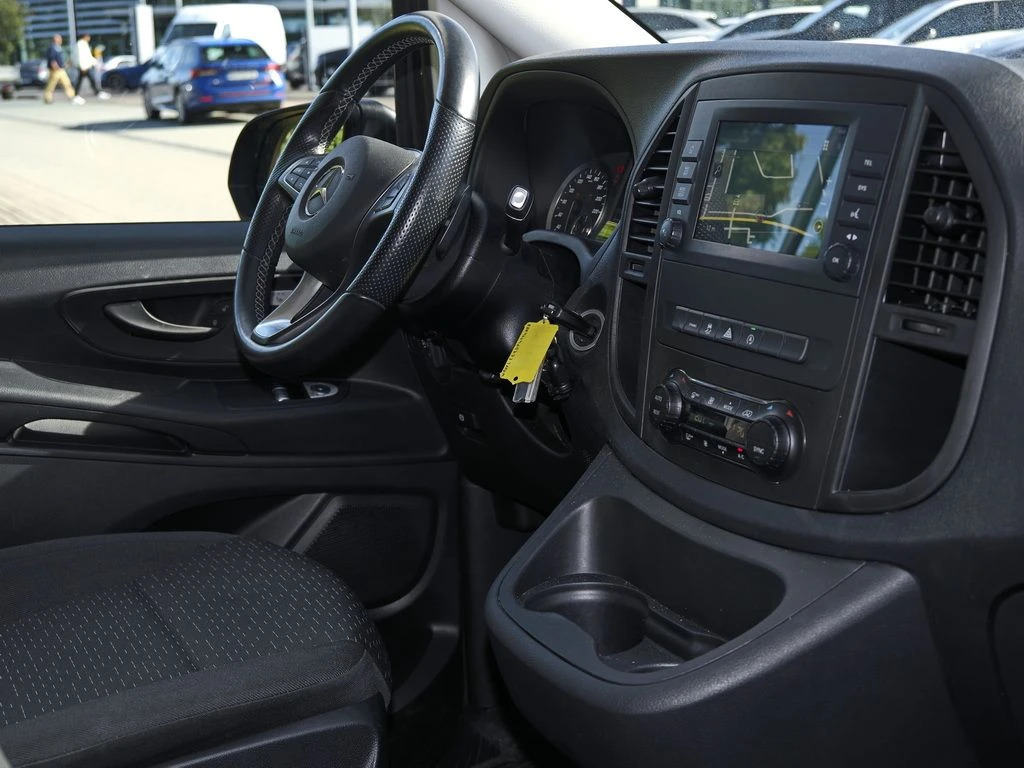 Mercedes-Benz-Vito 116-image-8
