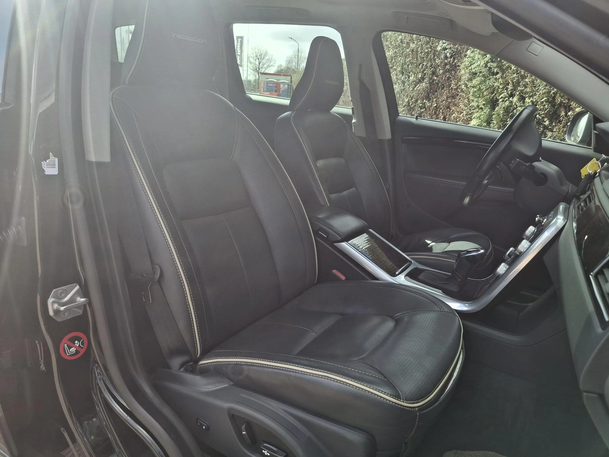 Volvo-V70-image-5