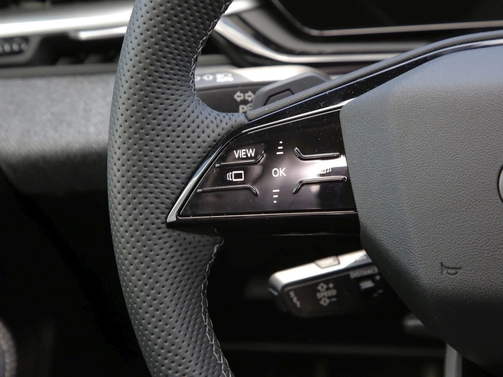 Audi A5 Lim. e-hybrid Q edition one 19"*NAVI*VIRTUAL*R-CAM*ACC*PDC*MATRIX-LED*SHZ