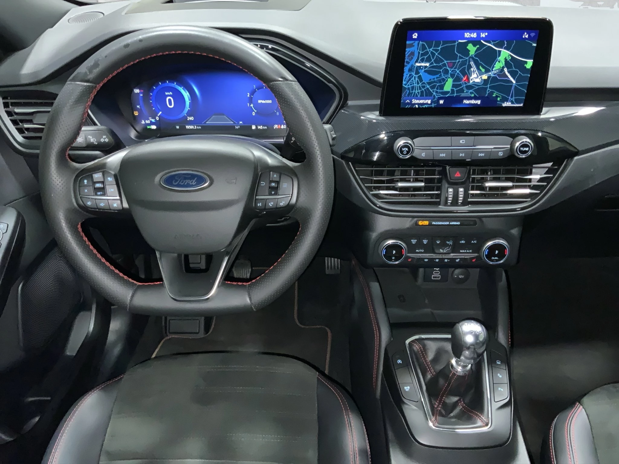 Ford Kuga ST-Line X*PANO*AHK*KAM*ACC*NAVI*SOUND-SYS.