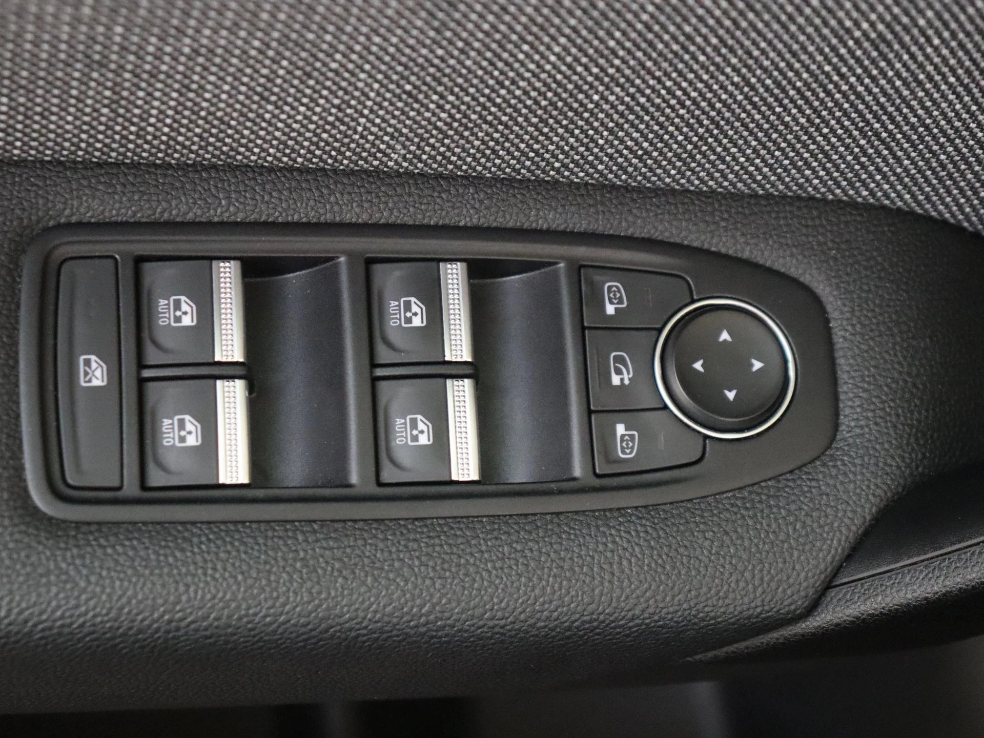 Renault Captur 1.3 mild hybrid 160 techno