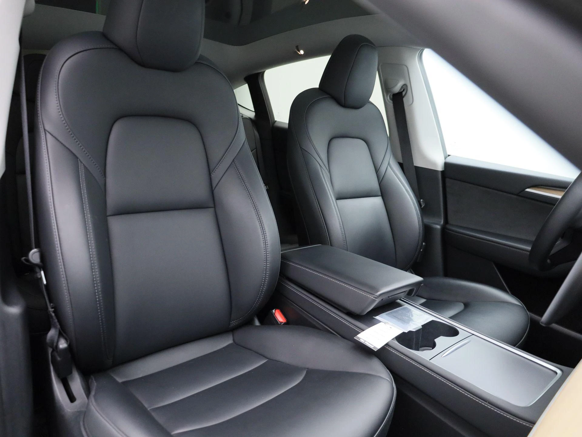 Tesla-Model Y-image-42