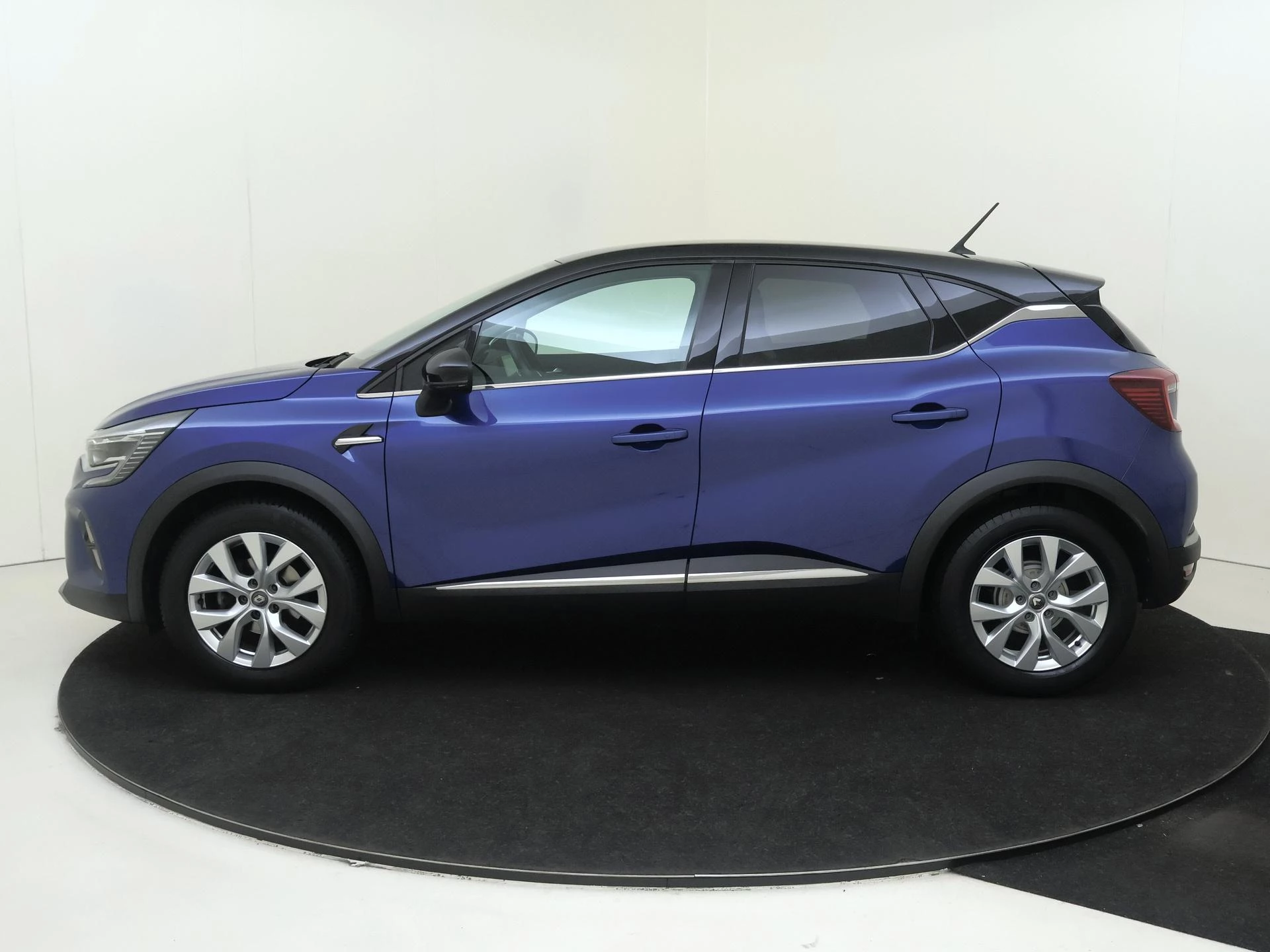 Renault-Captur-image-7