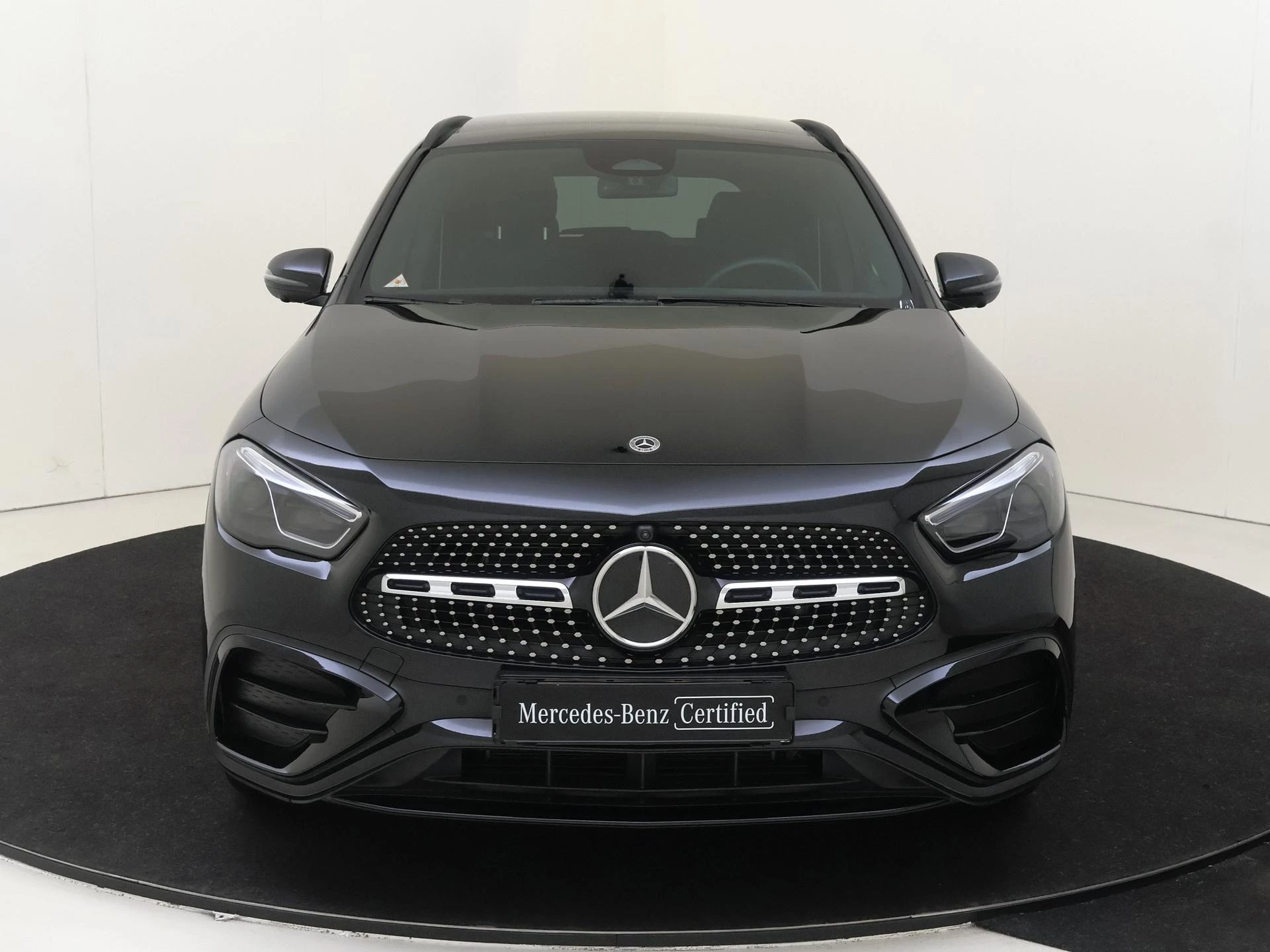 Mercedes-Benz-GLA-image-5