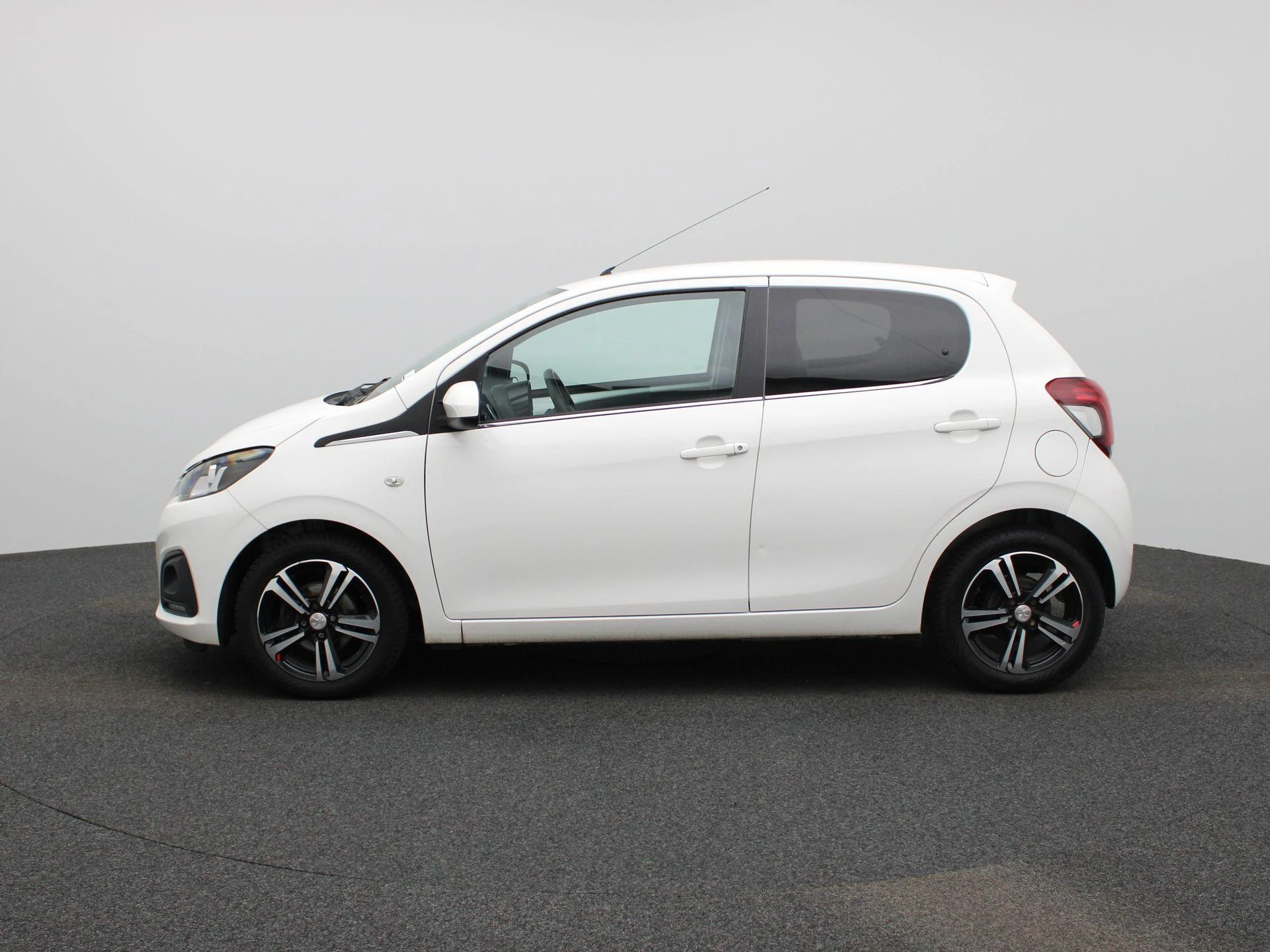 Peugeot-108-image-3