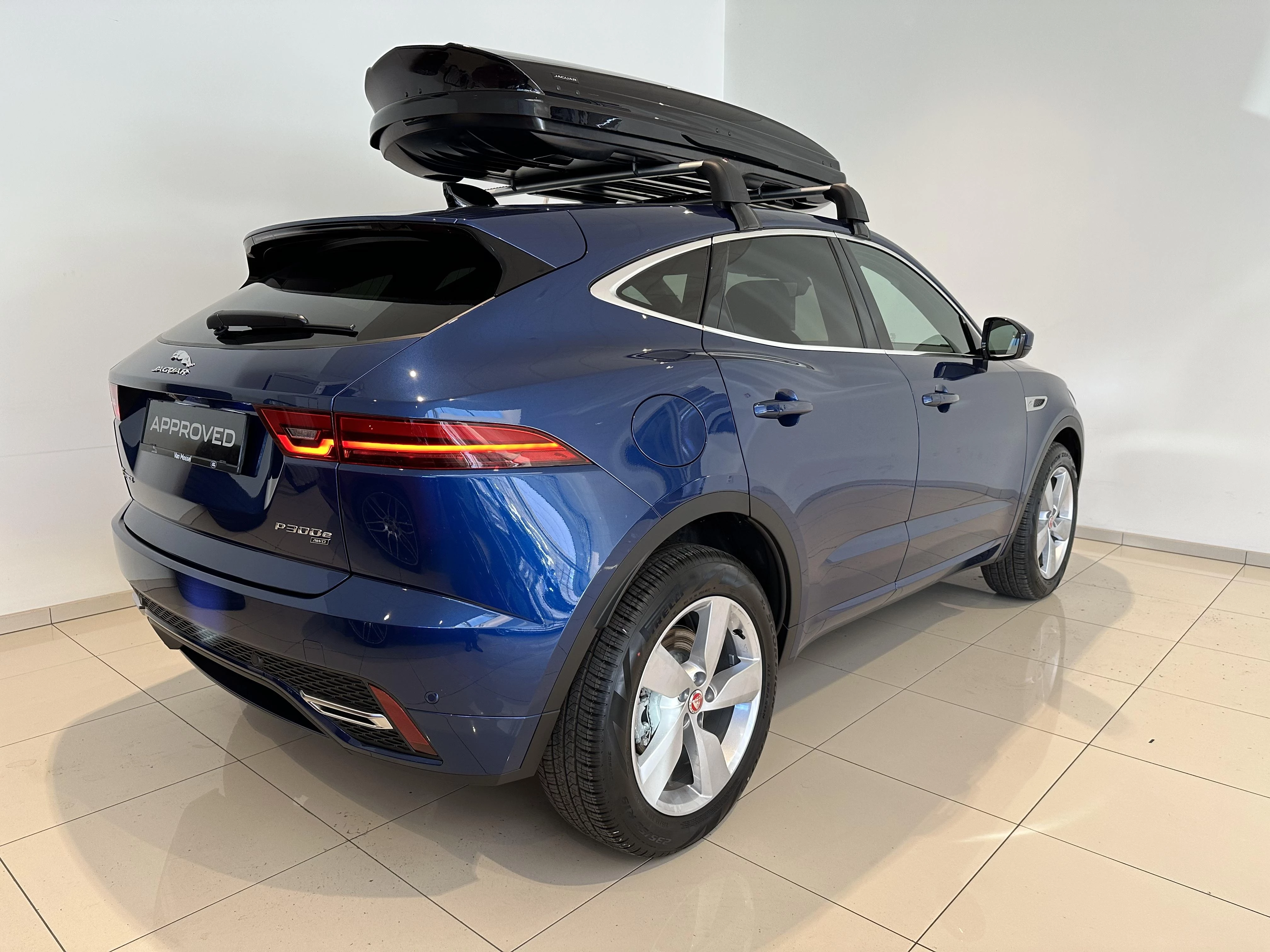 Jaguar-E-PACE-image-3