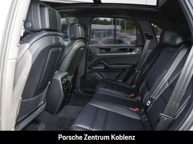 Porsche-Cayenne-image-22