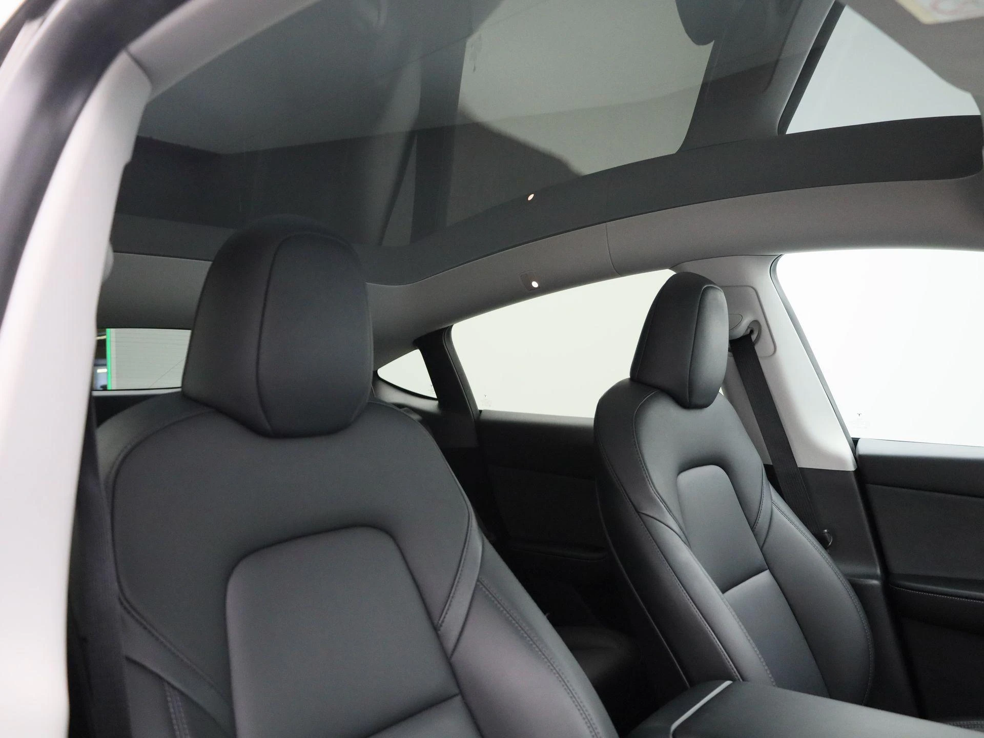Tesla-Model Y-image-30