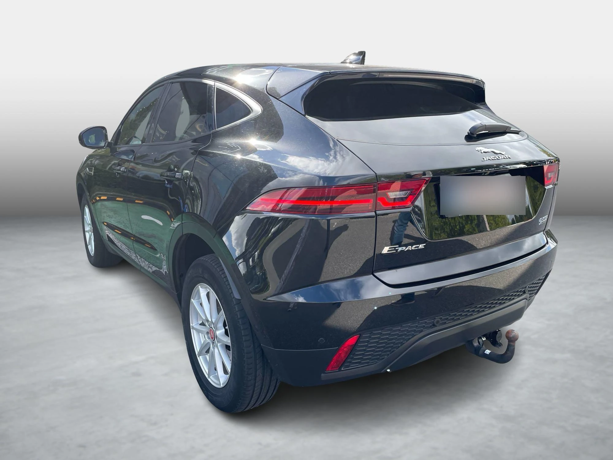 Jaguar-E-PACE-image-3