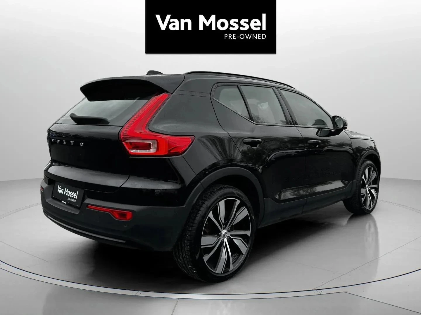 Volvo-XC40-image-4