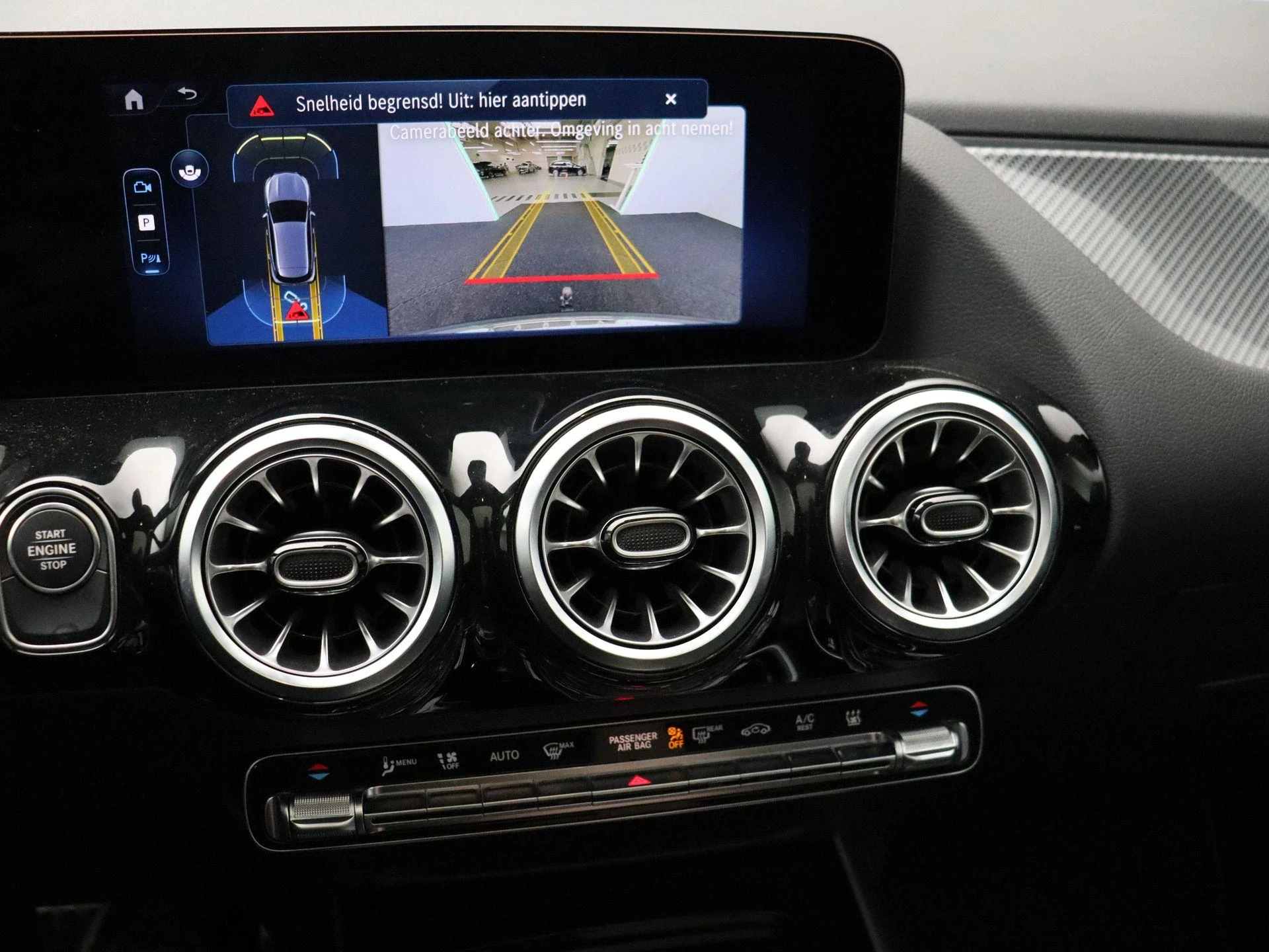 Mercedes-Benz-GLA-image-20