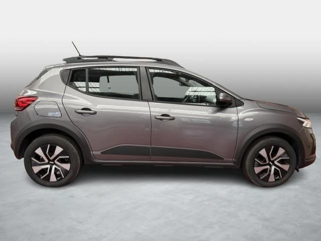 Dacia-Sandero Stepway-image-3